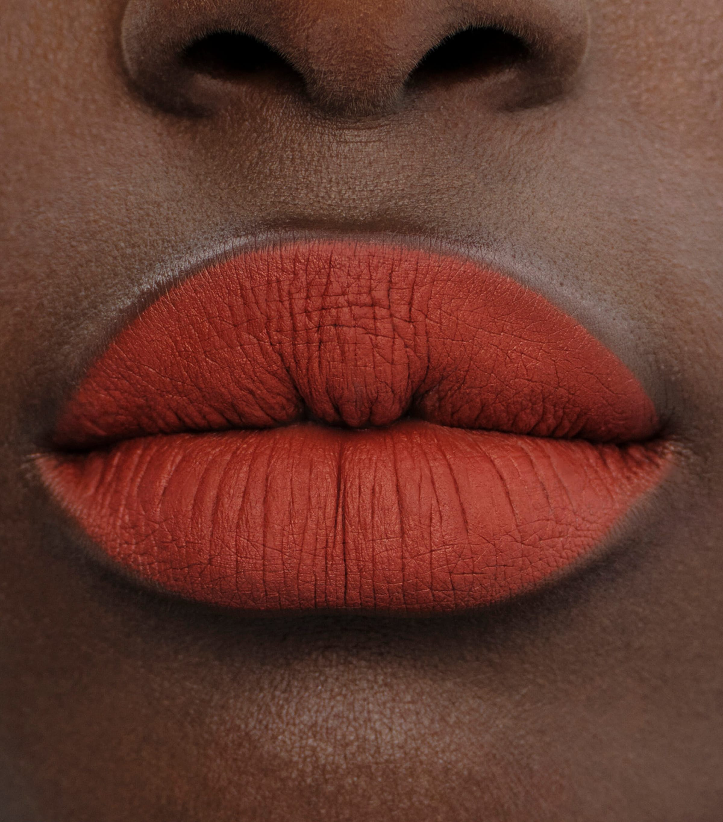 Prada Monochrome Hyper Matte Lipstick B06 Image 5