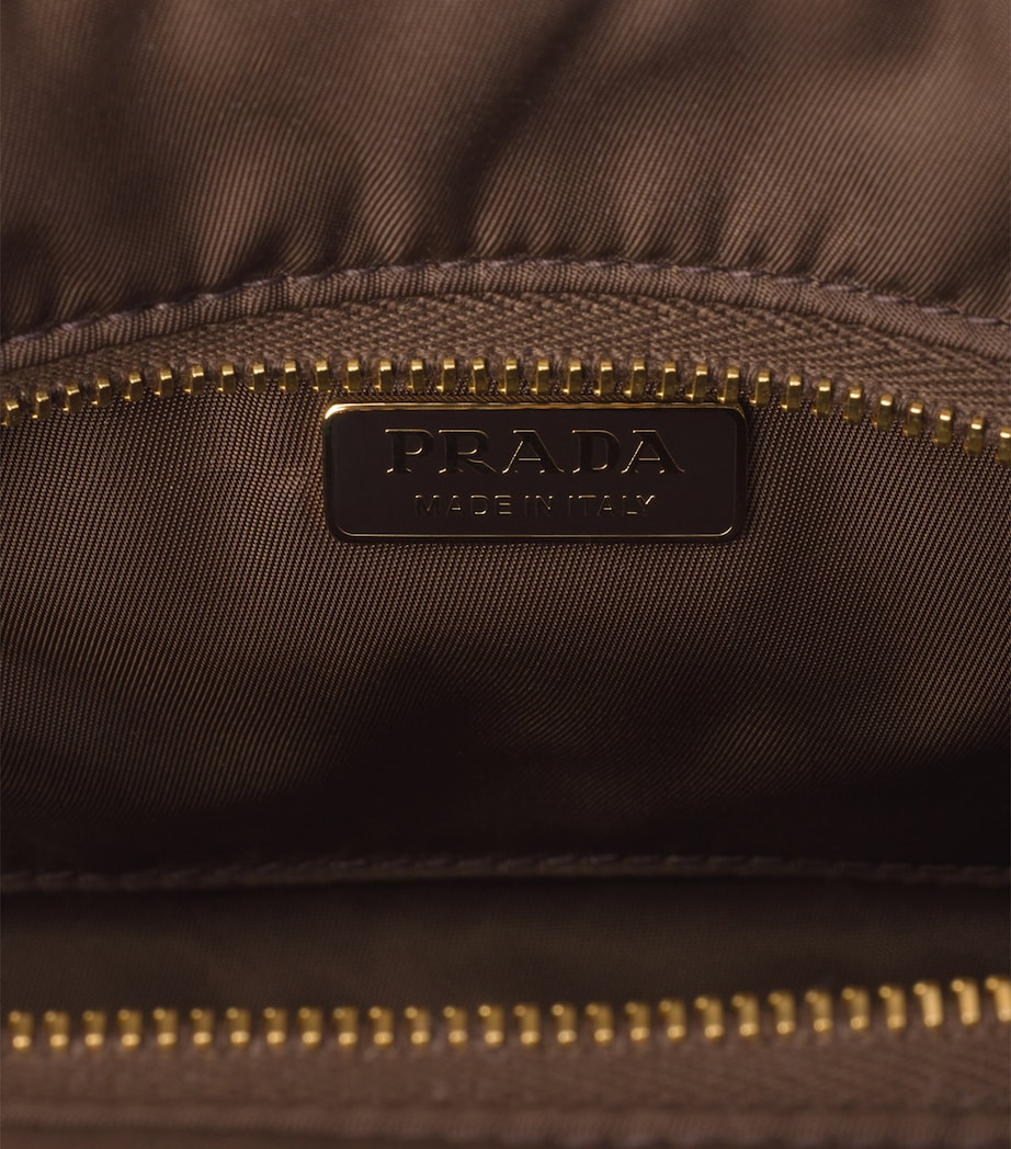 Medium Re-Nylon Explore Shoulder Bag F0038 Image 4