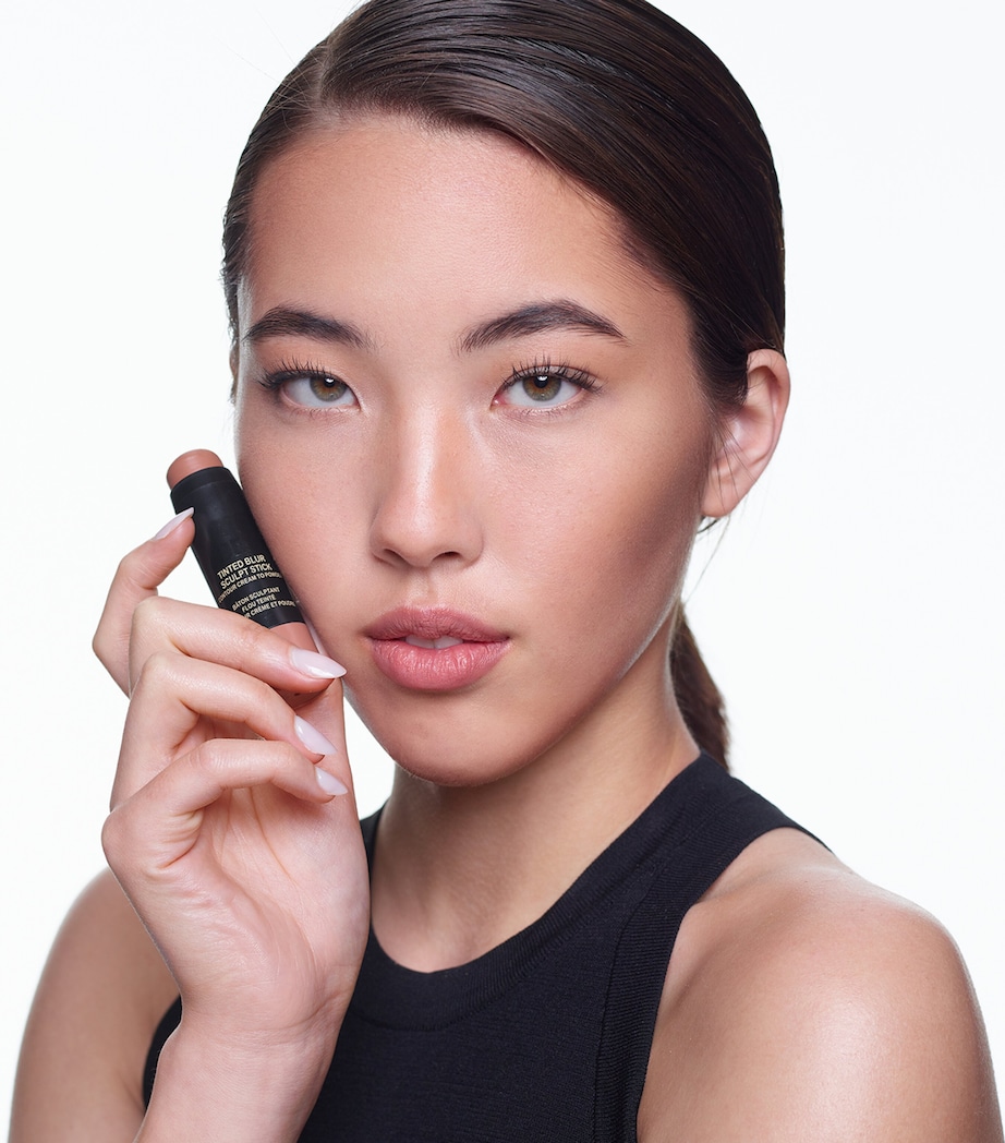 Tinted Blur Sculpt Stick NEUTRAL LIGHT Image 4