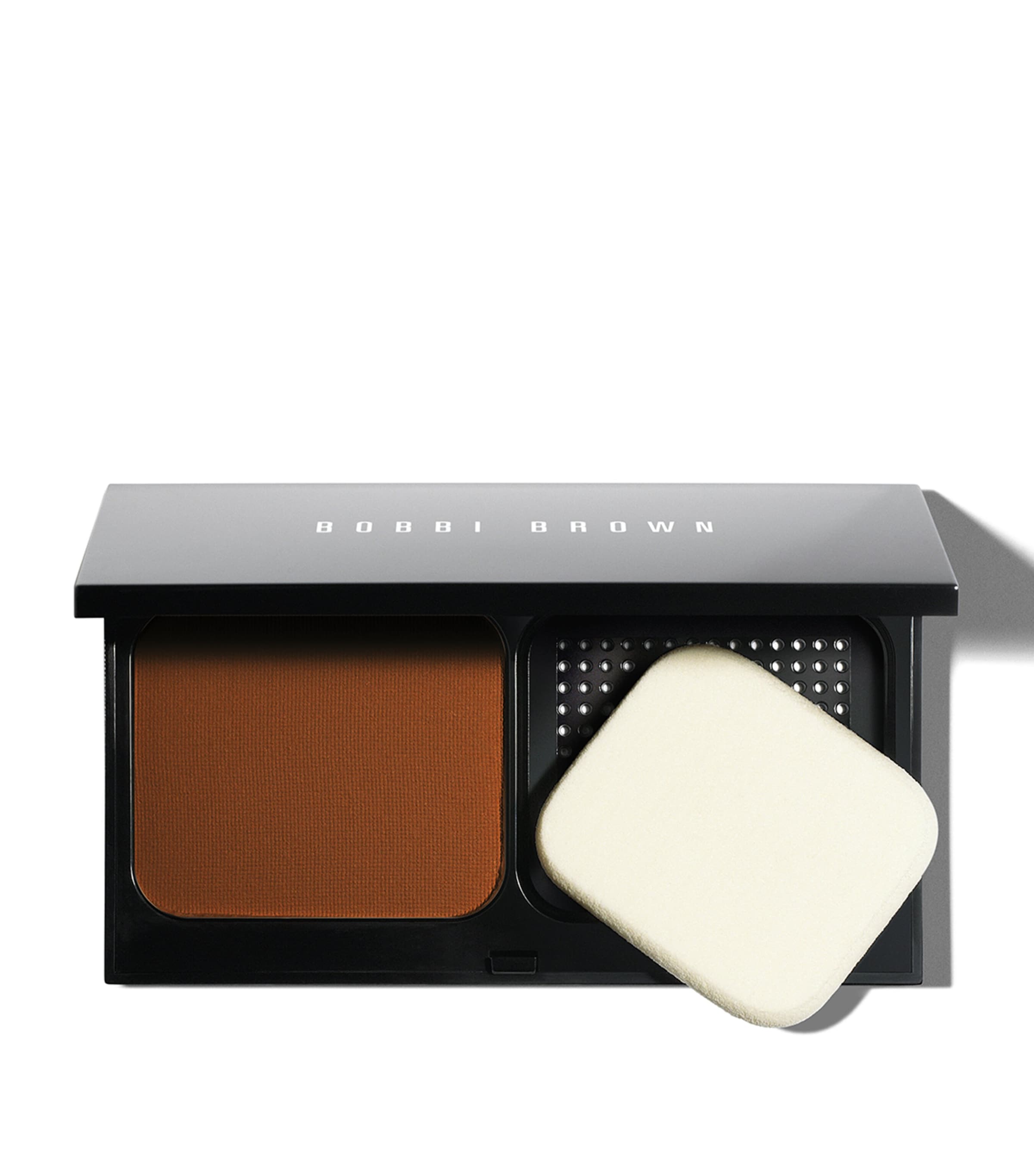 Shop Bobbi Brown Skin Weightless Powder Foundation In Neutral