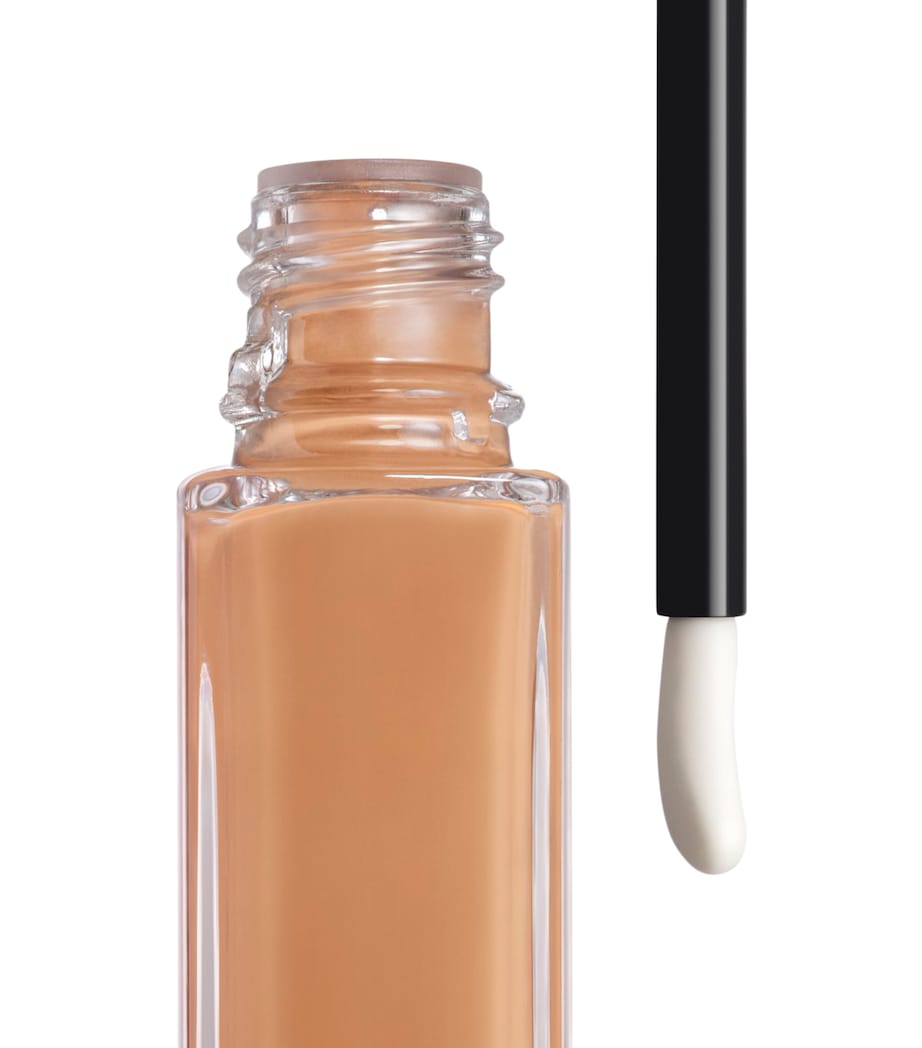CHANEL CHANEL LES BEIGES NATURAL HEALTHY GLOW Serum Concealer Image 2