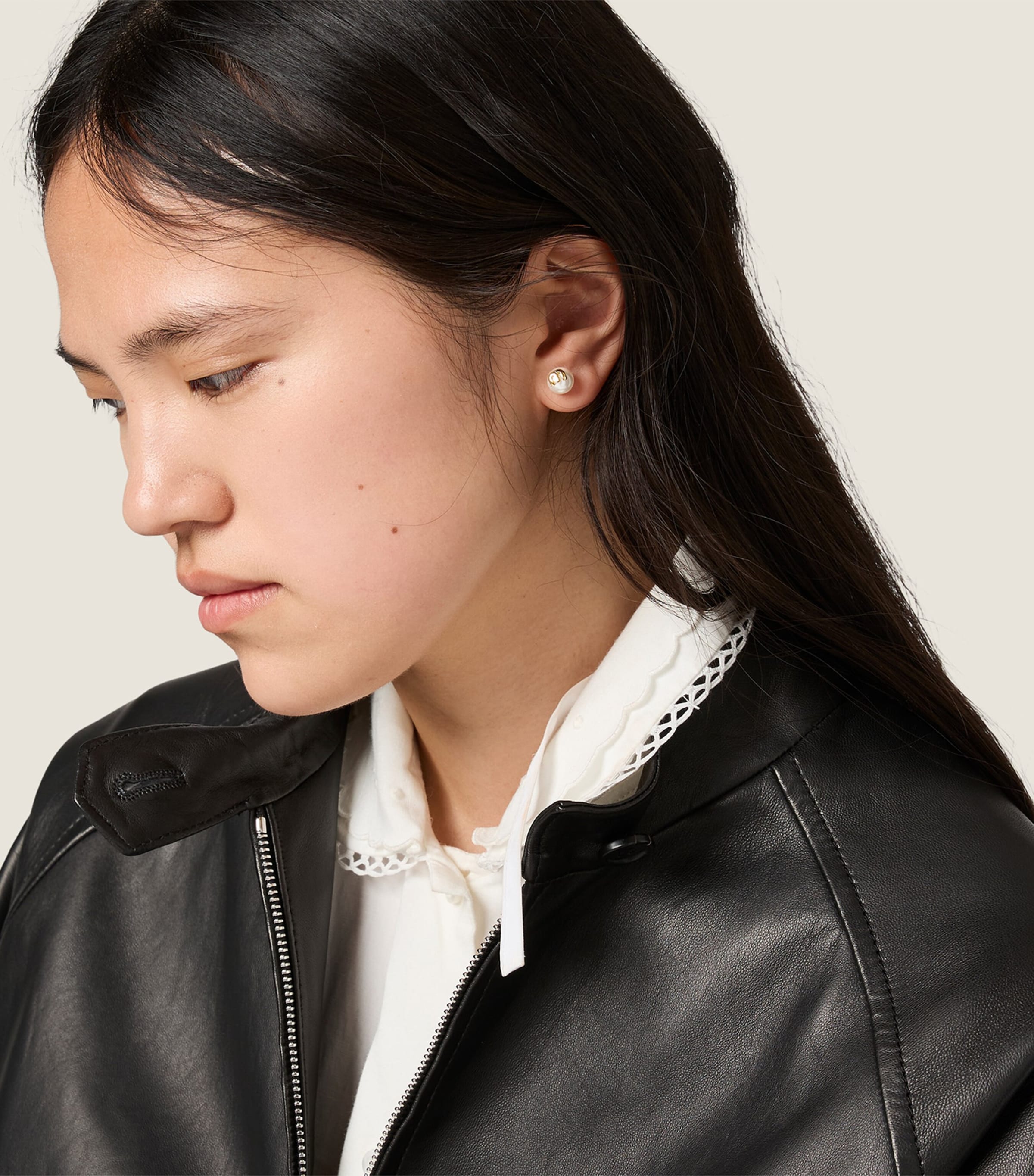 Miu Miu Faux Pearl Logo Stud Earrings Gold/silver Image 2