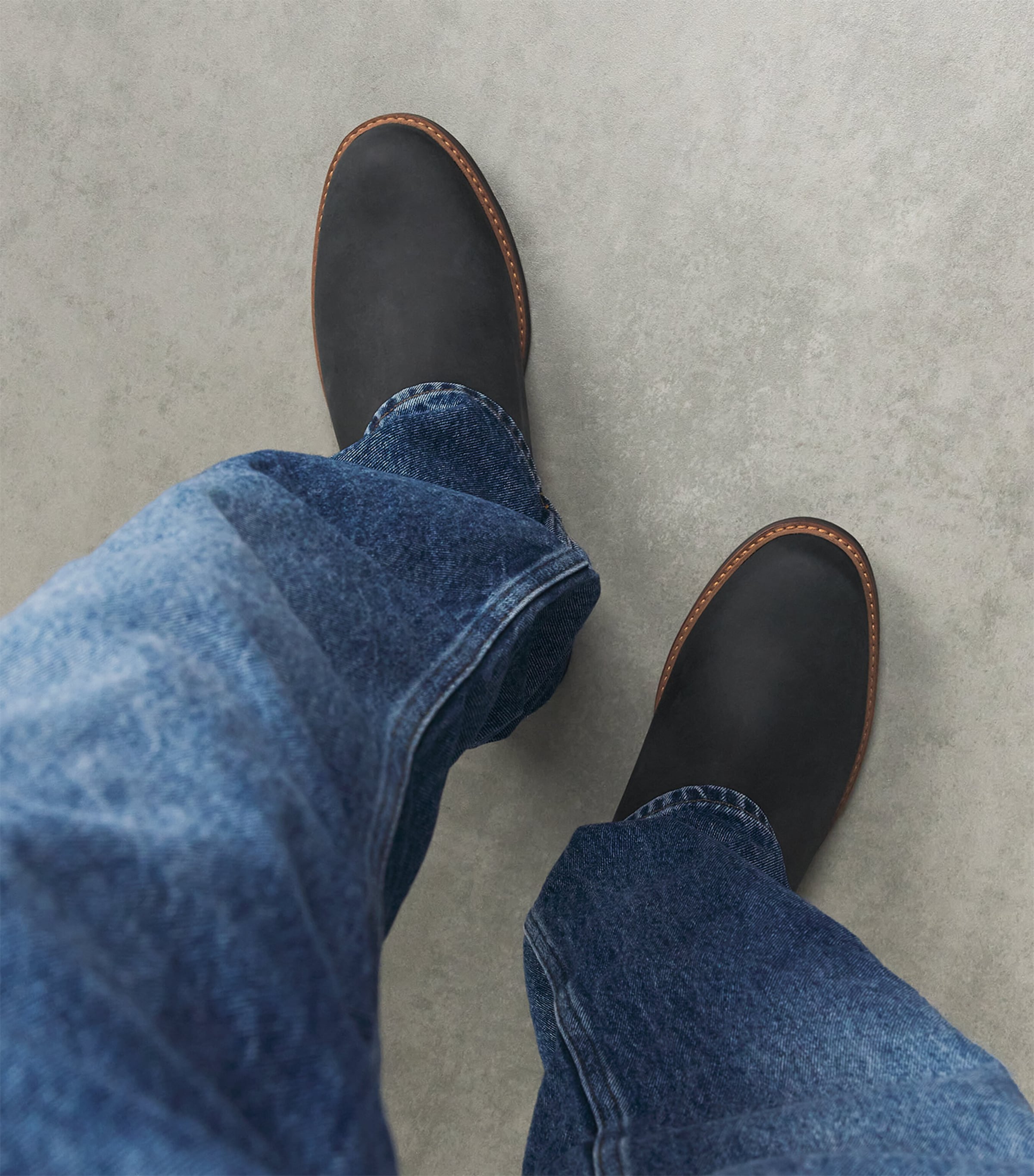 Leather Farsley Chelsea Boots BLACK Image 6