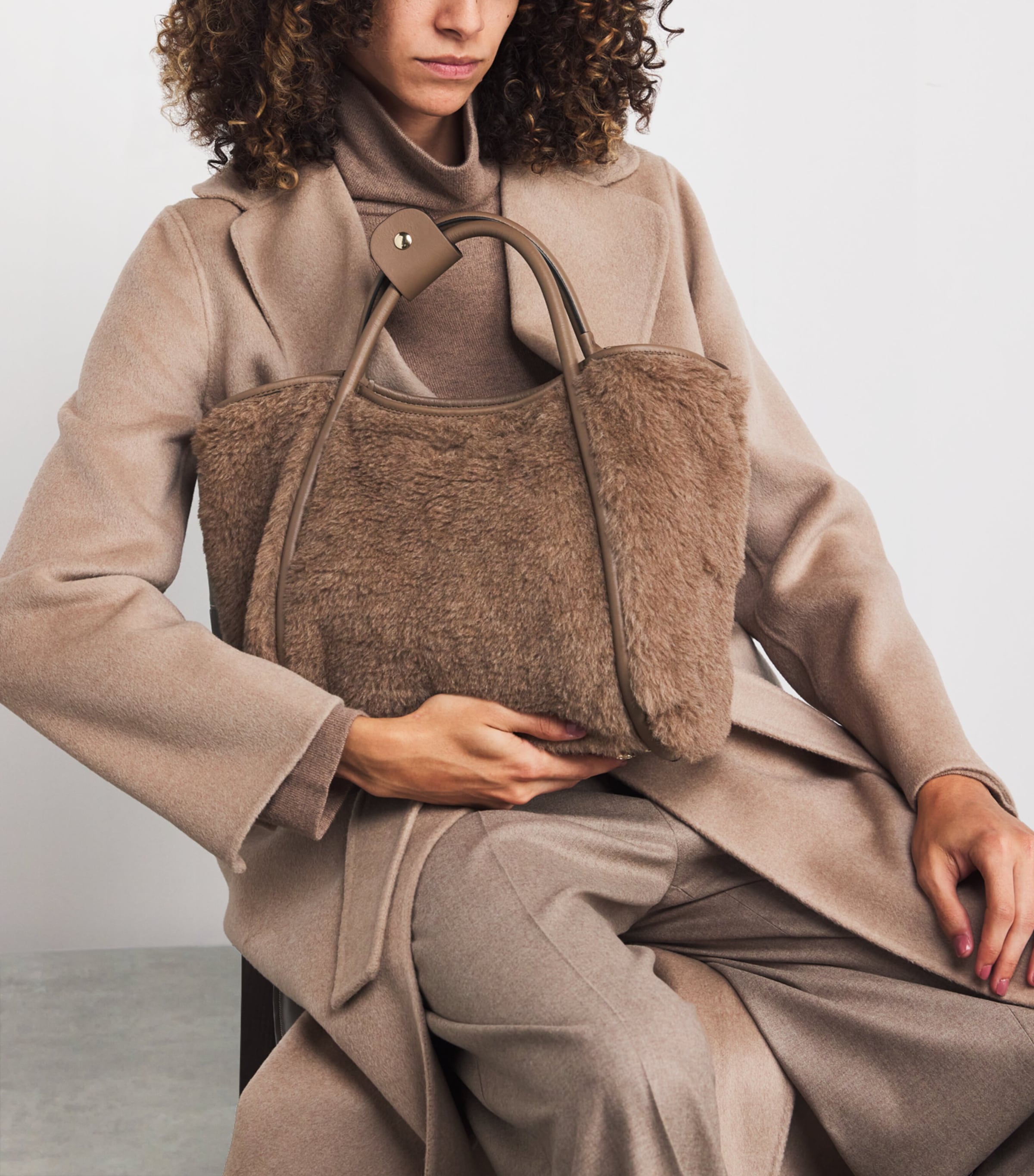 Small Camel Fur Marine Top-Handle Bag BRONZE Image 2