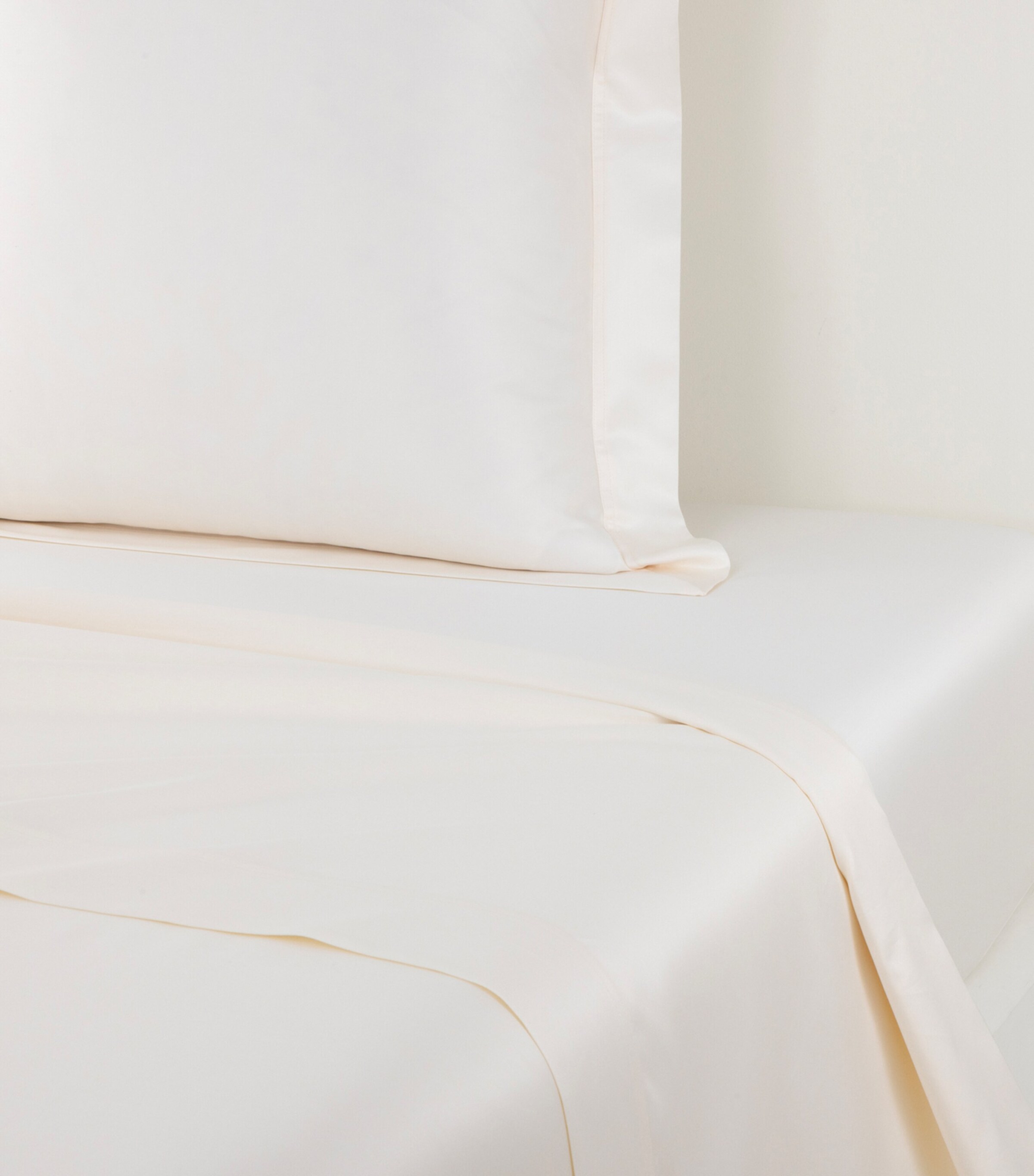 Egyptian Cotton Prodige Double Bottom Flat Sheet (240cm x 320cm) CREME Image 2