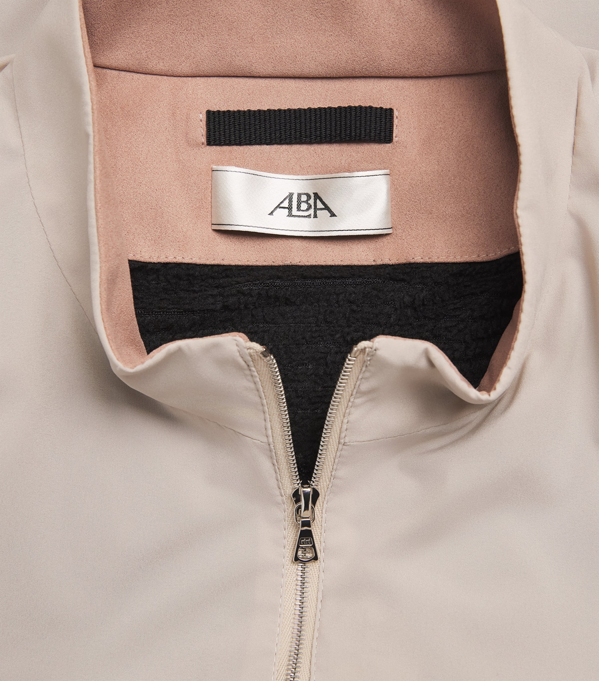 Alba Mens Padded Gilet Ivory Image 6