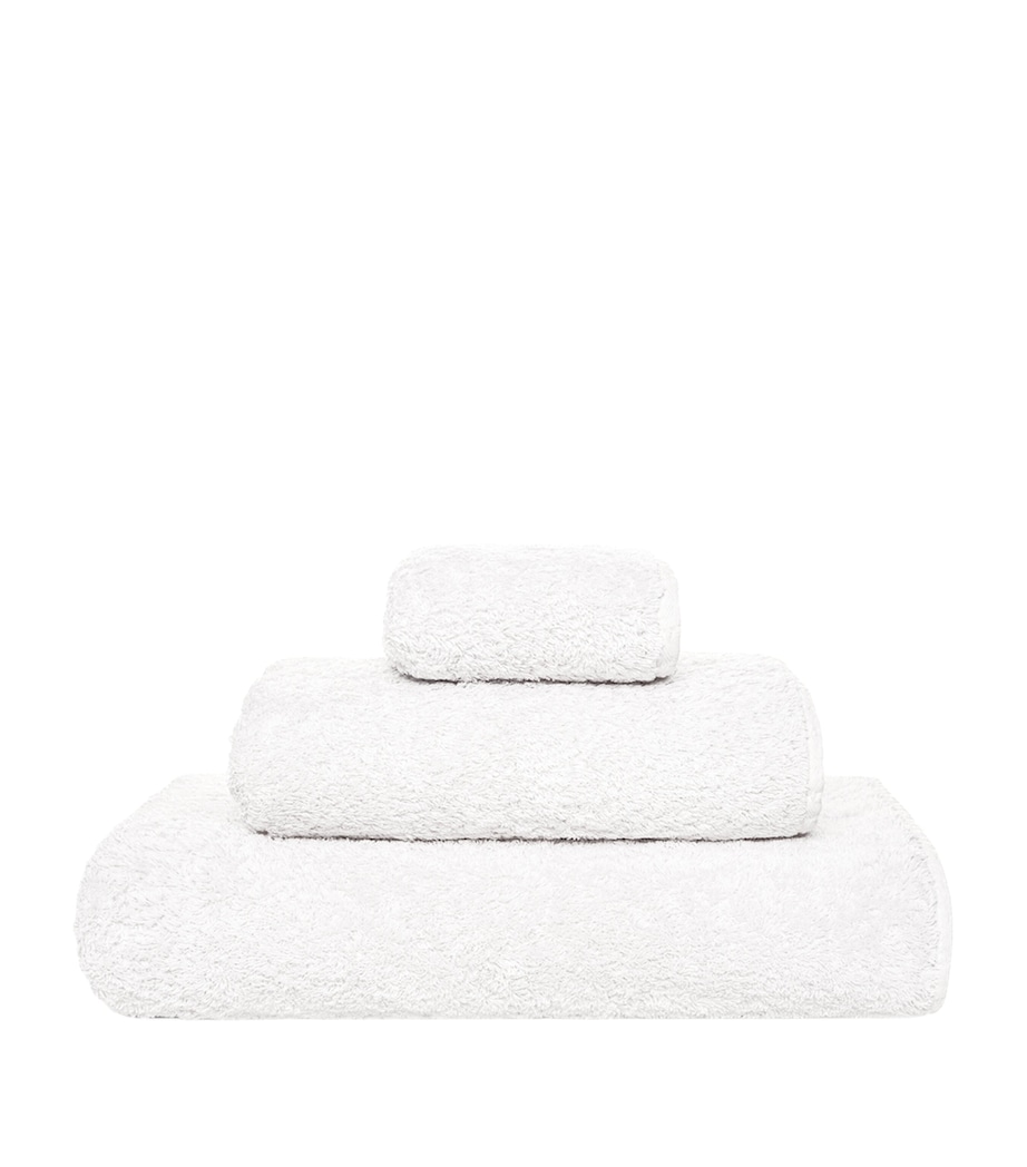 GRACCIOZA Grand Egoist Bath Towel (70cm x 140cm) White Image 1