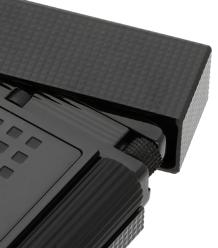 x Cohiba Haute Creation Behike Ligne 2 Cling Lighter BLACK Image 4