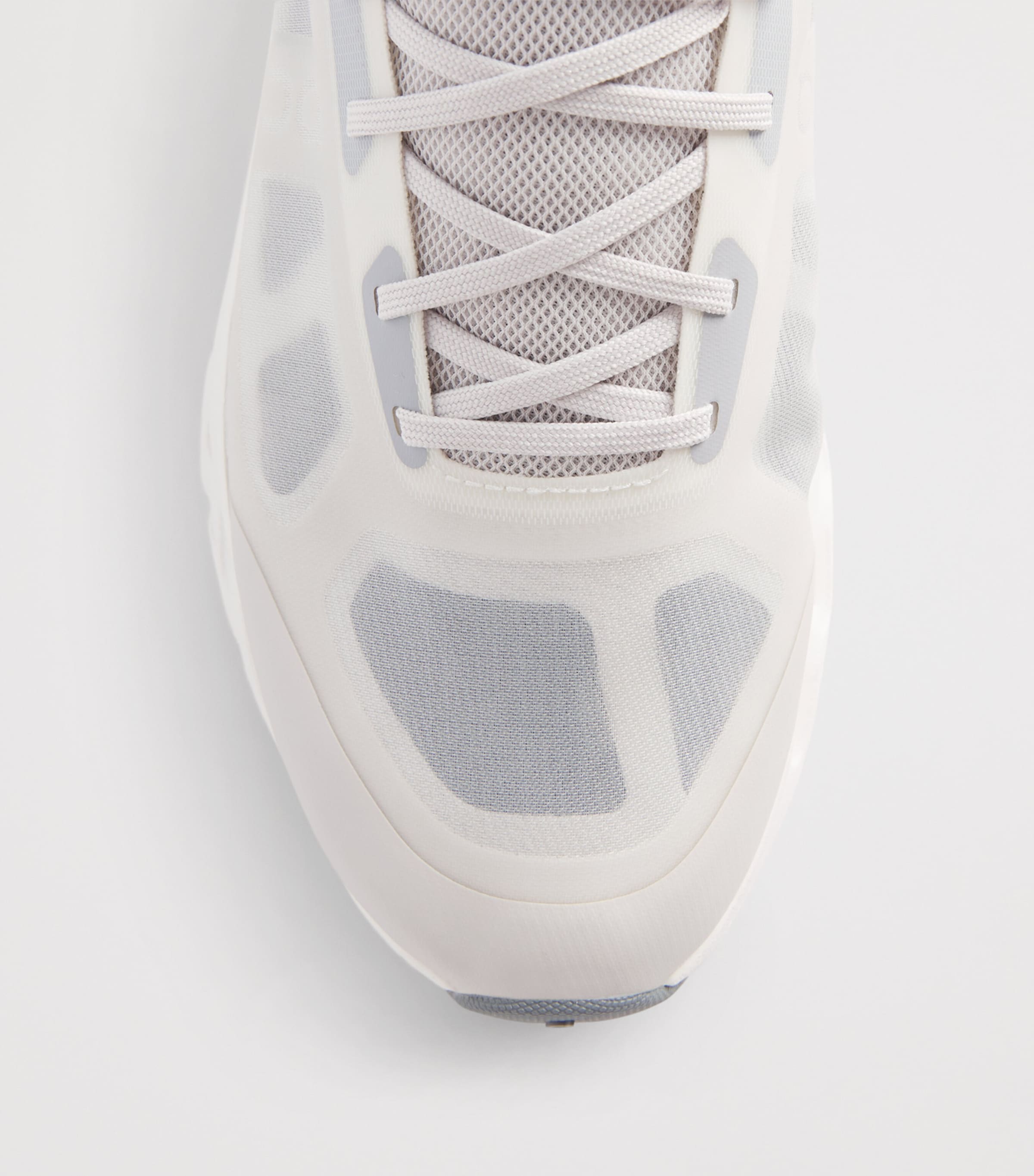 On Mens Cloudtilt Remix Trainers Alloy | Ivory Image 6