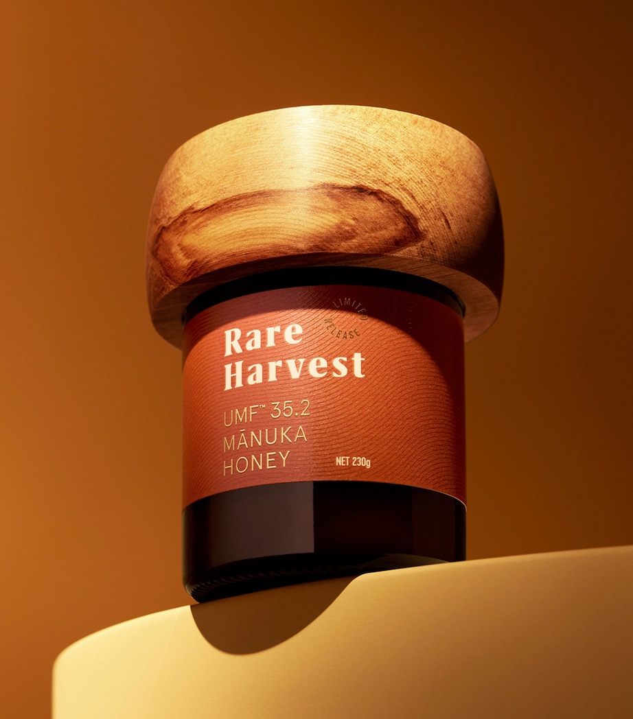 The True Honey Co Rare Harvest UMF35.2 MGO 2100+ Mānuka Honey (230g) Image 3