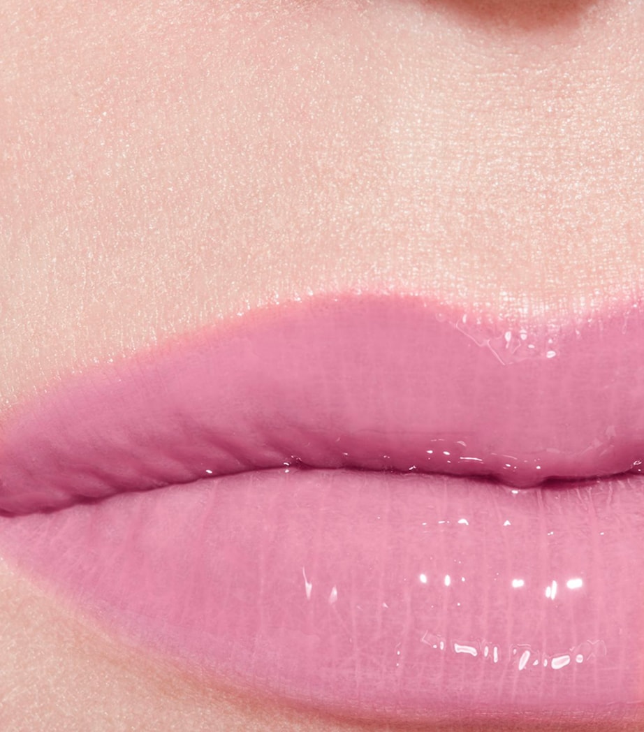 CHANEL ROUGE COCO GLOSS Moisturising Gloss Reflet Image 5