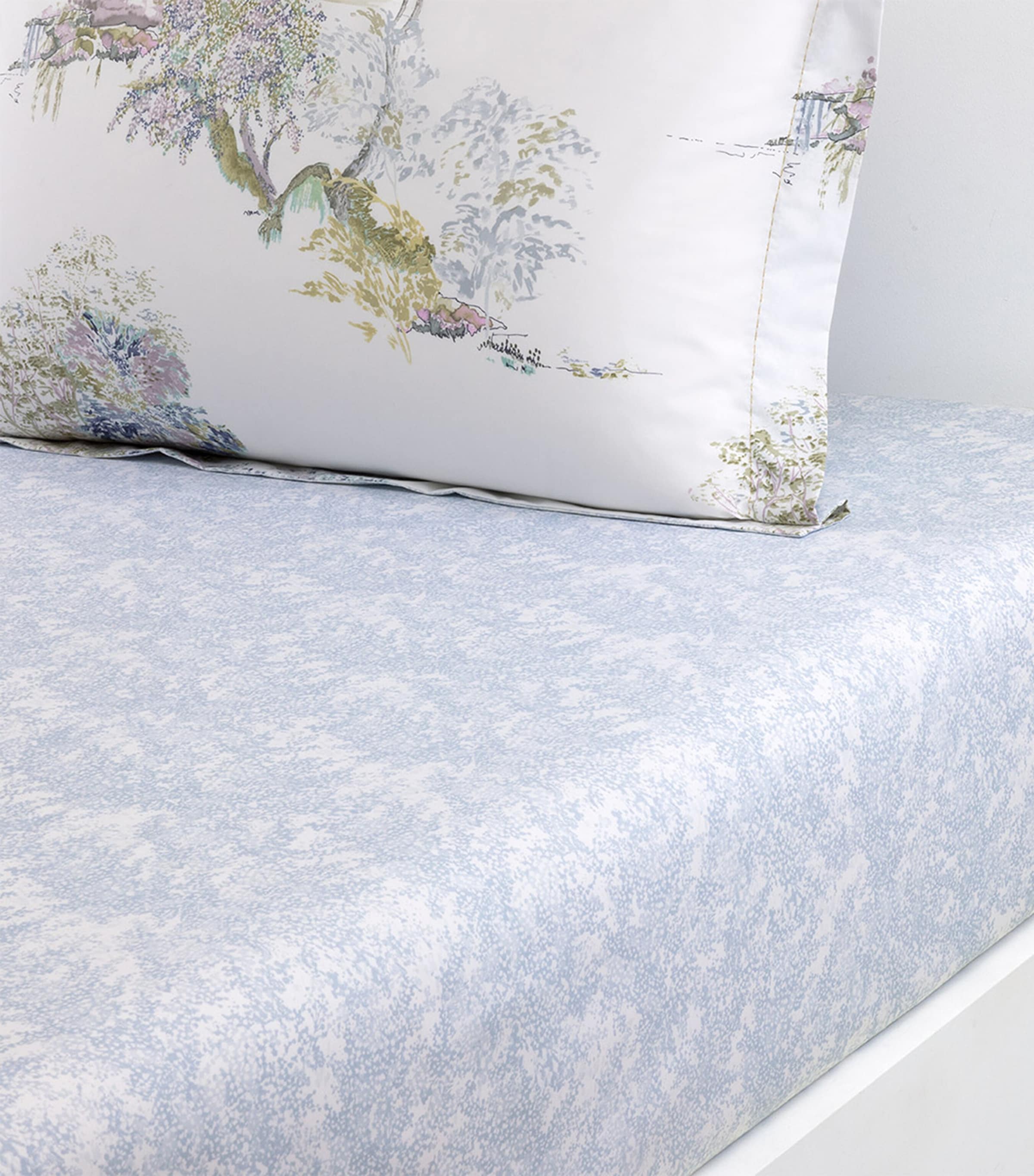 Yves Delorme Cotton Lande Super King Fitted Sheet (180cm x 200cm) Image 2