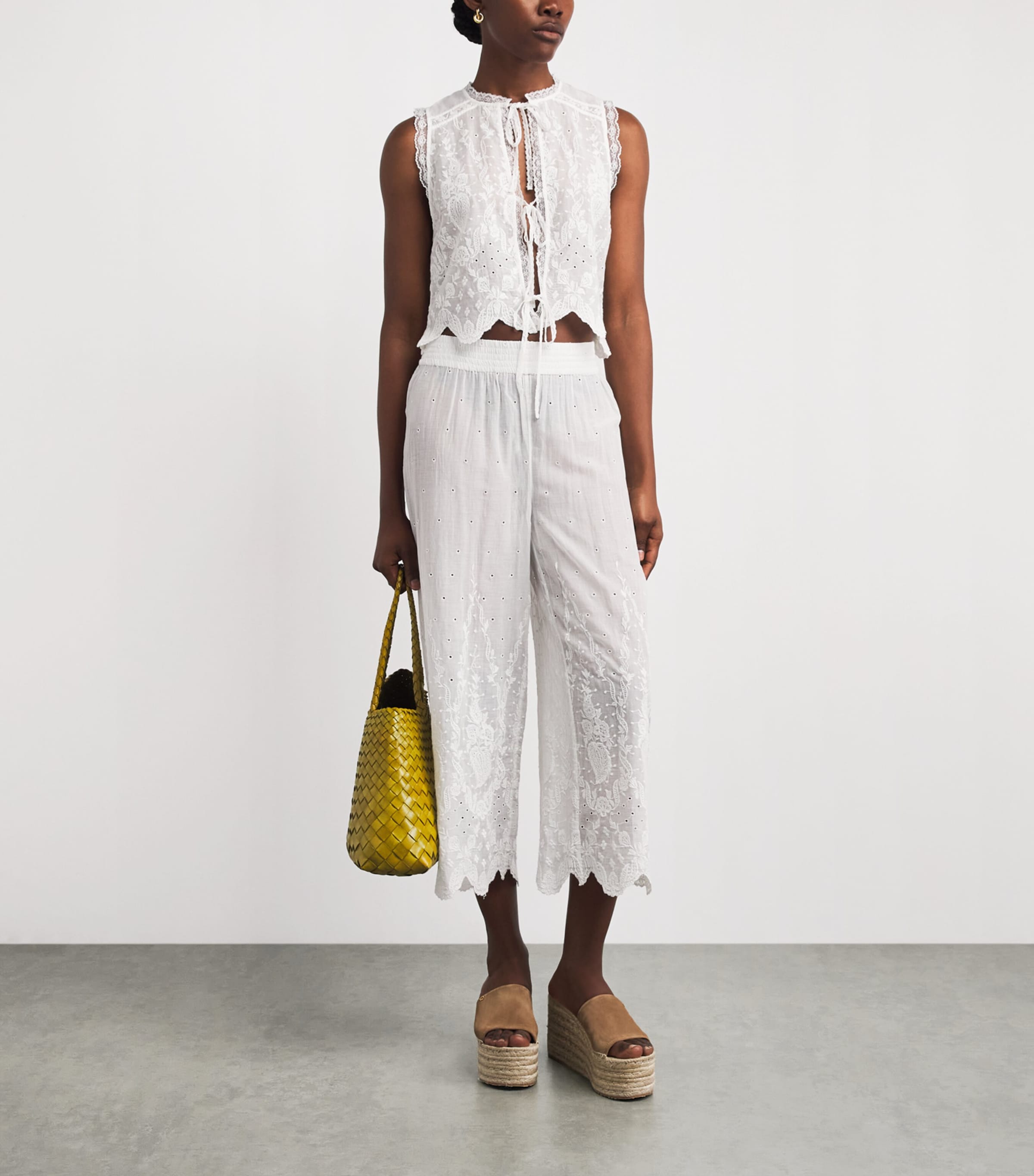 Alice+Olivia Womens Cotton Embroidered Amal Blouse Off White Image 2