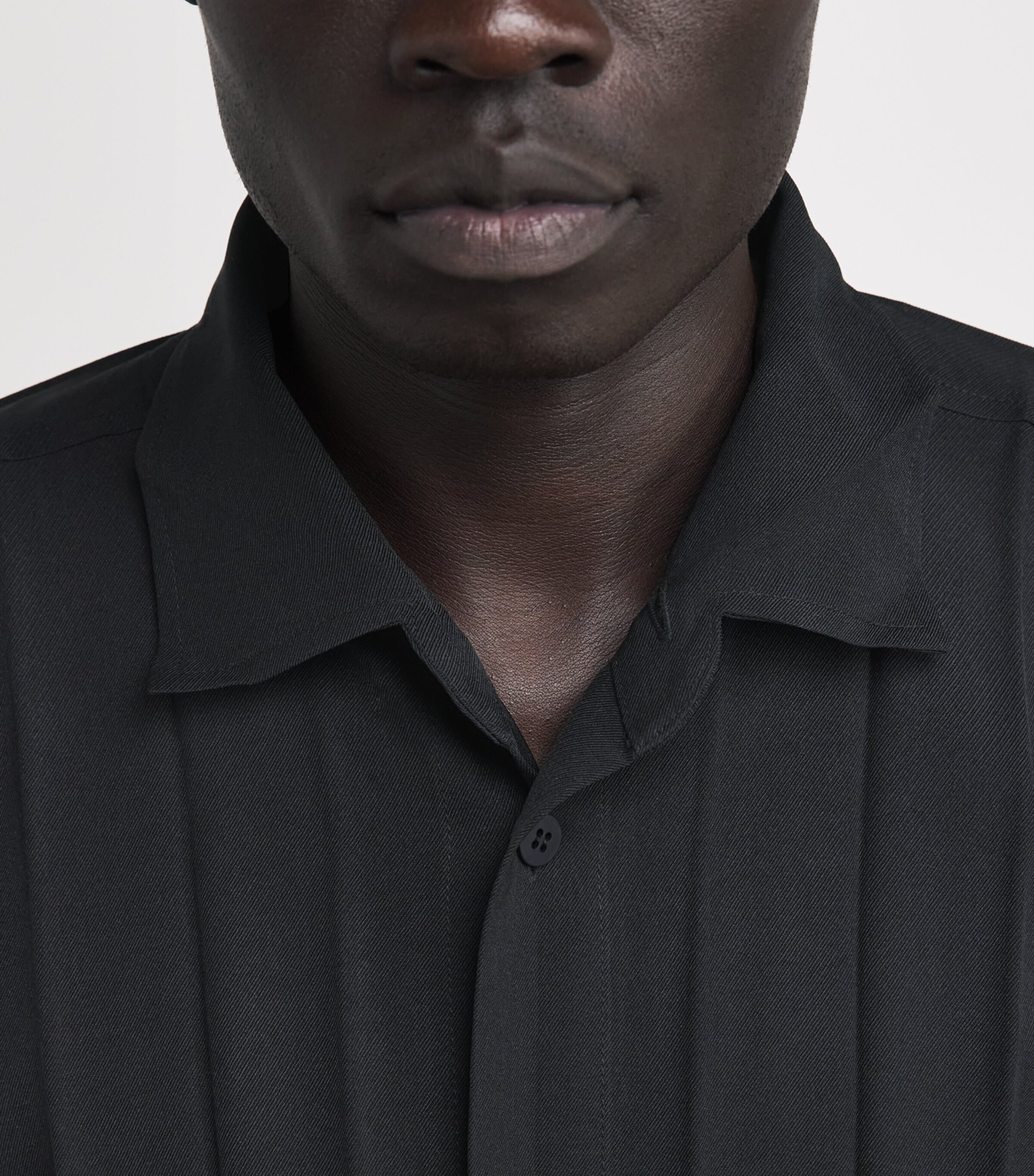 Homme Plissé Issey Miyake Mens Edge Pleat Shirt Black Image 3