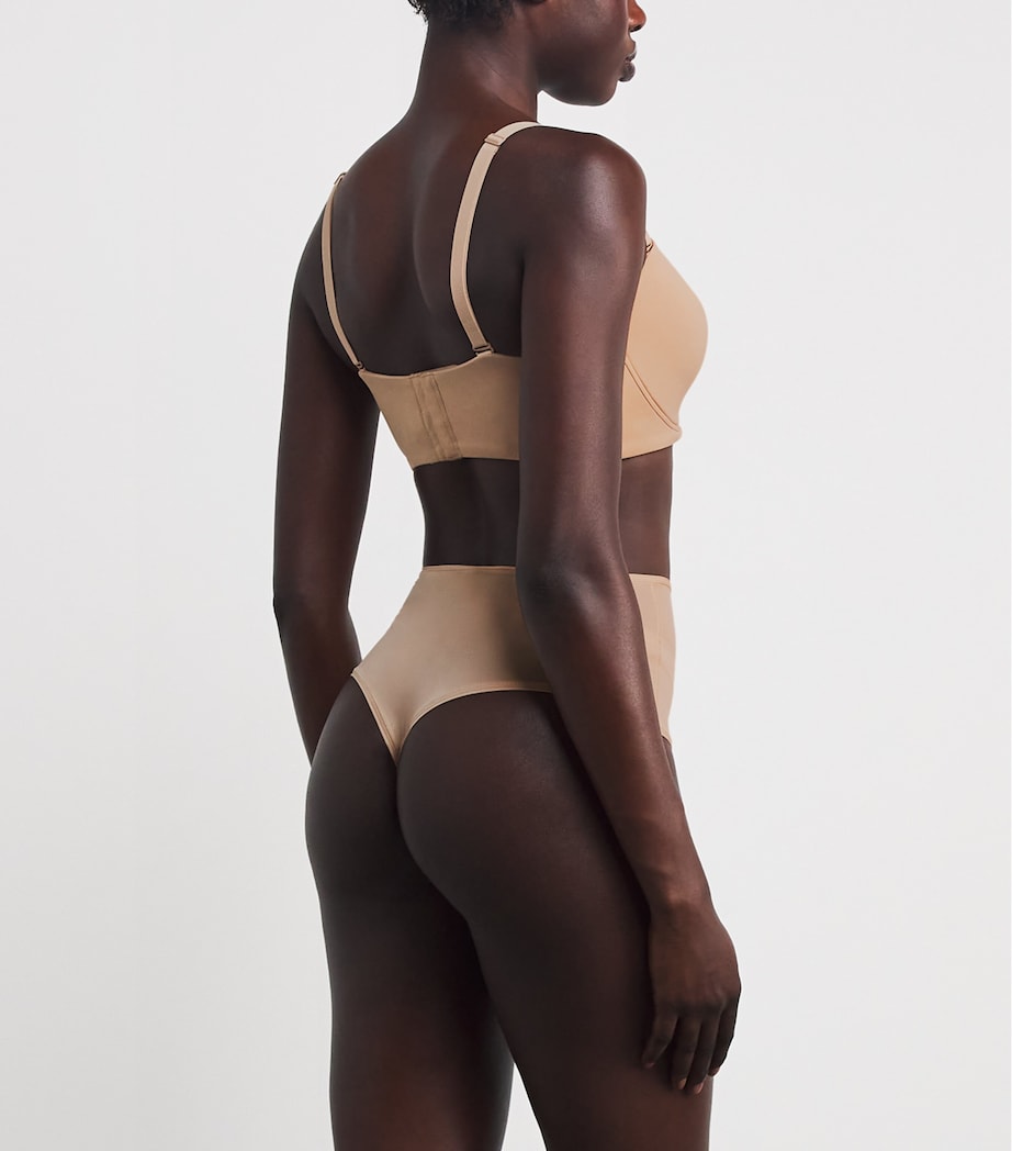 Fits Everybody Strapless Bra CLAY Image 3