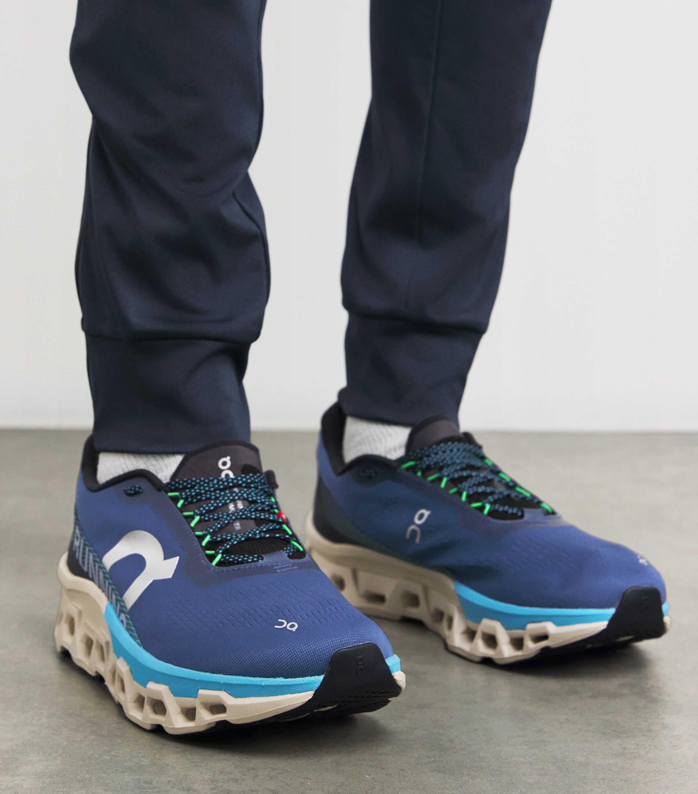 Cloudmonster 2 Trainers TEMPEST | HORIZON Image 2