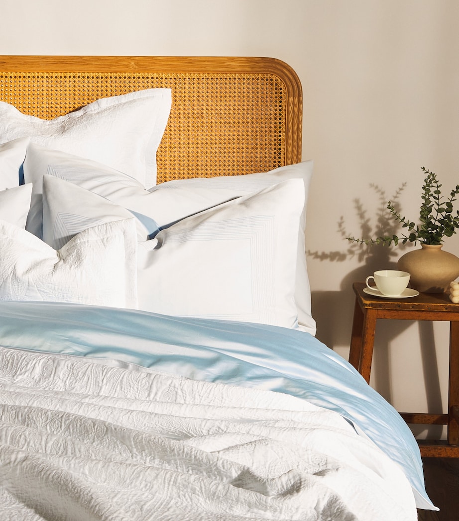Egyptian Cotton Braga Bedspread (290cm x 255cm) WHITE Image 1