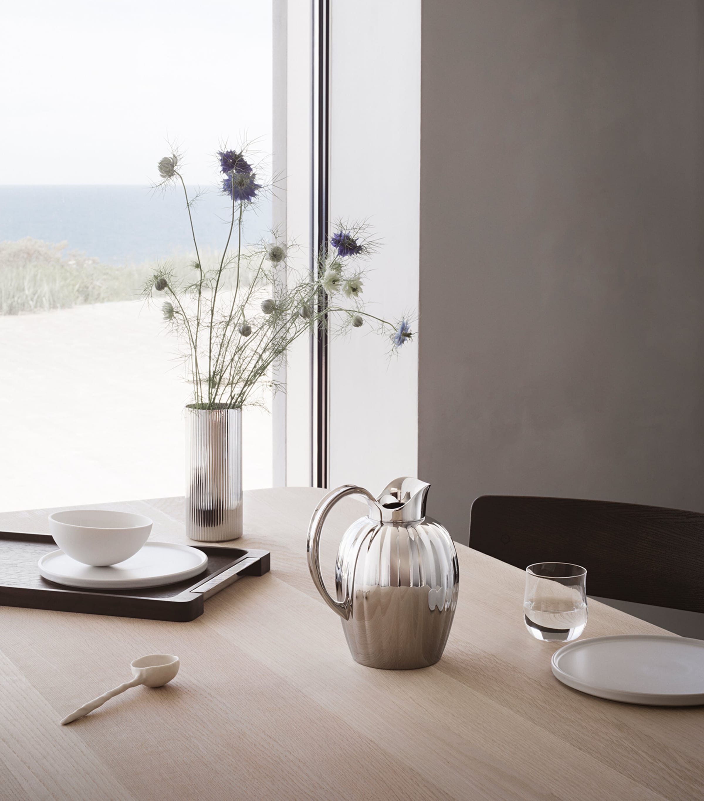 Bernadotte Serving Tray (46cm x 28cm) BROWN Image 3