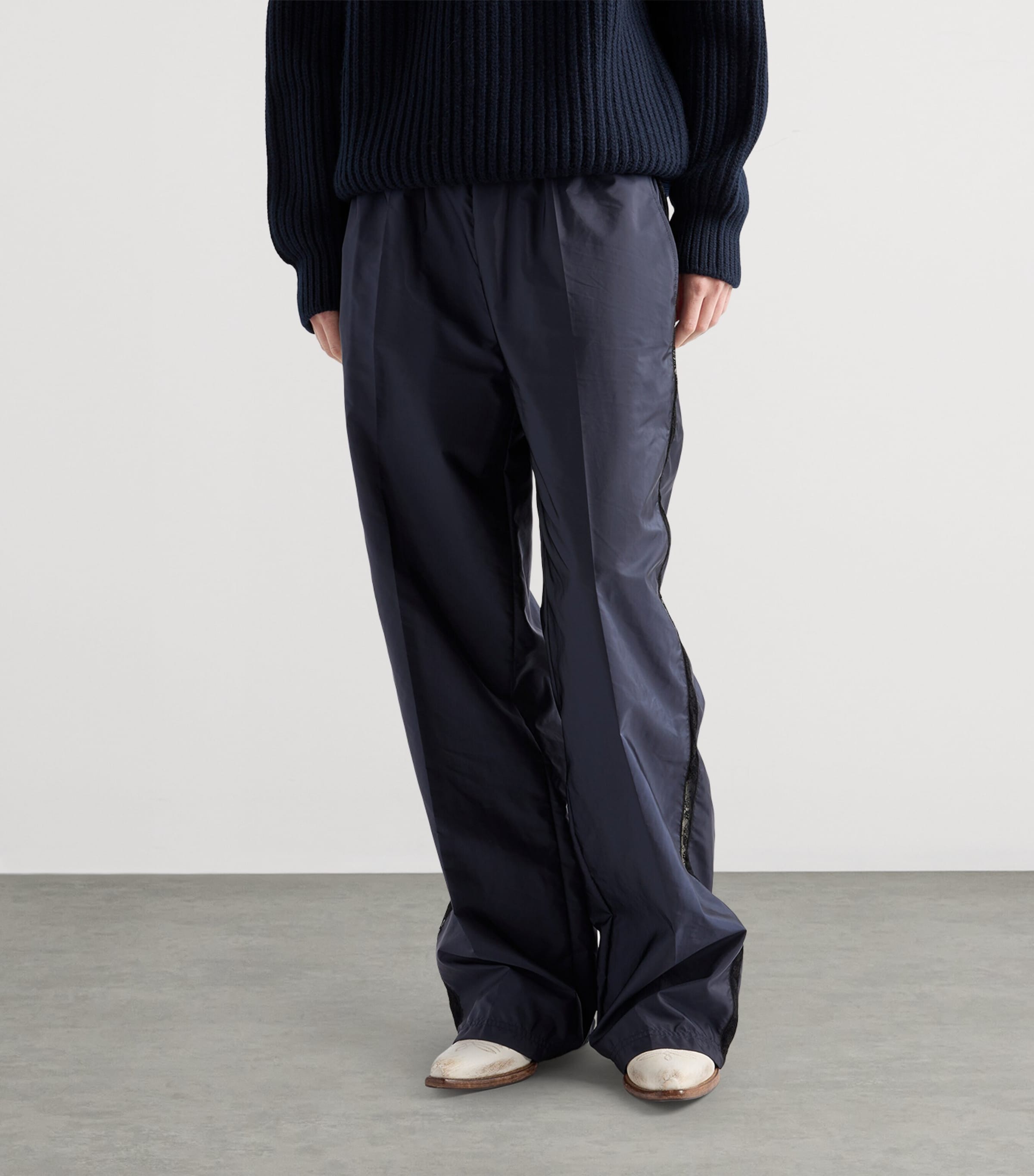Re-Nylon Lightweight Trousers F0V41 Image 3