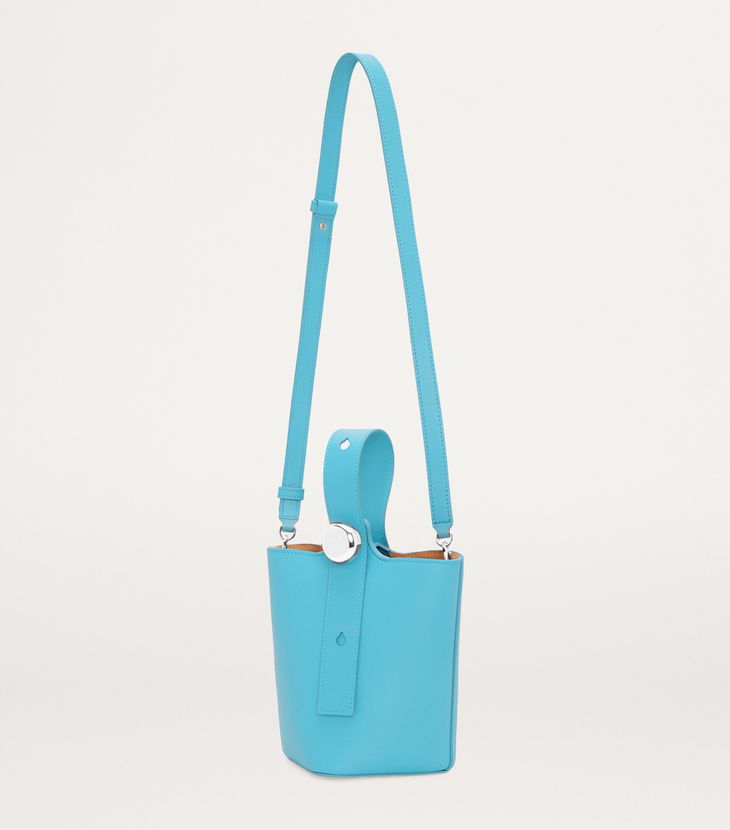 【LOEWE】PEBBLE MINI BUCKET BAG LOEWE Pebble mini leather tote | NET-A-PORTER