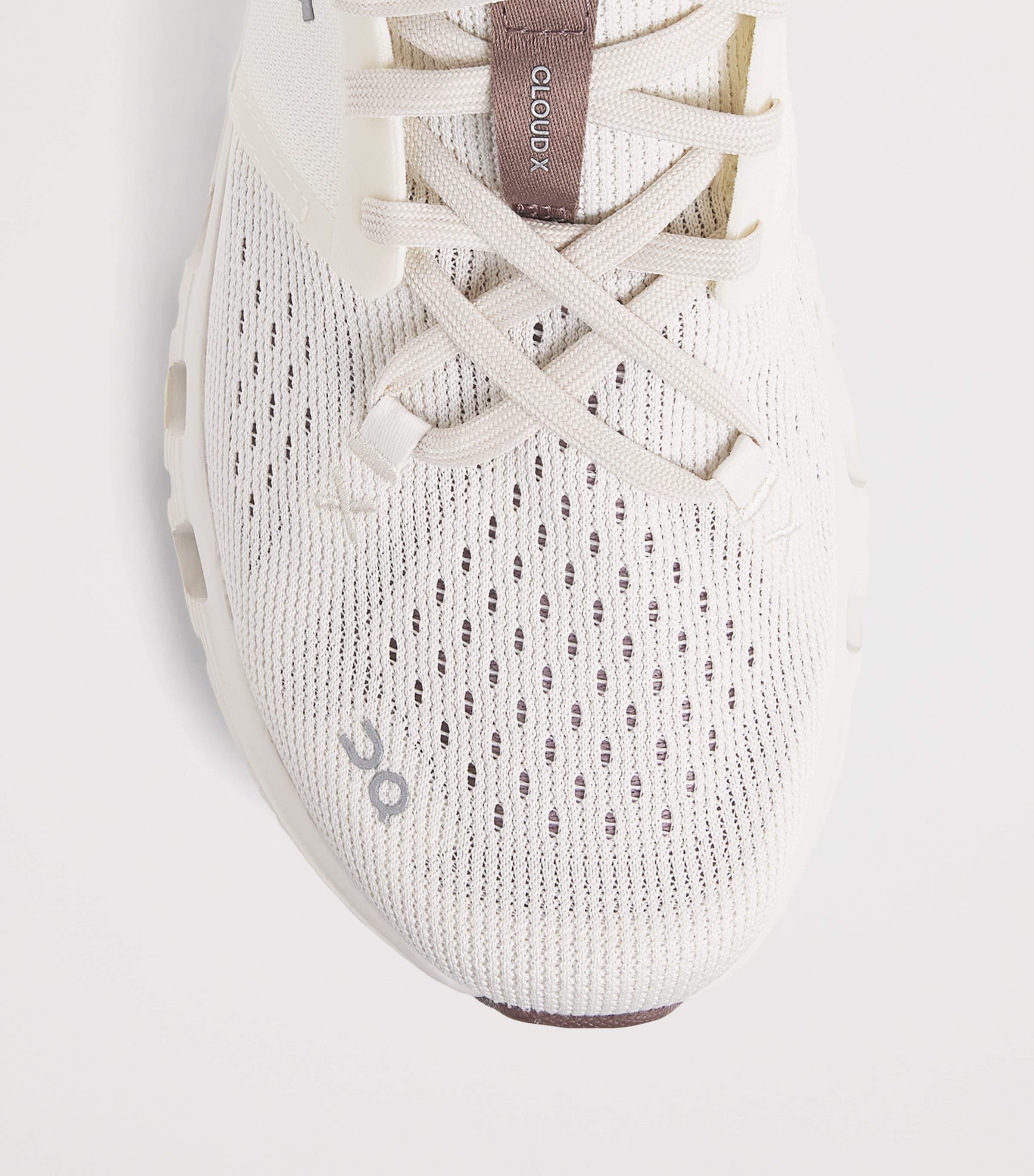 On Womens Cloud X 4 Trainers Ivory | Heron Image 5