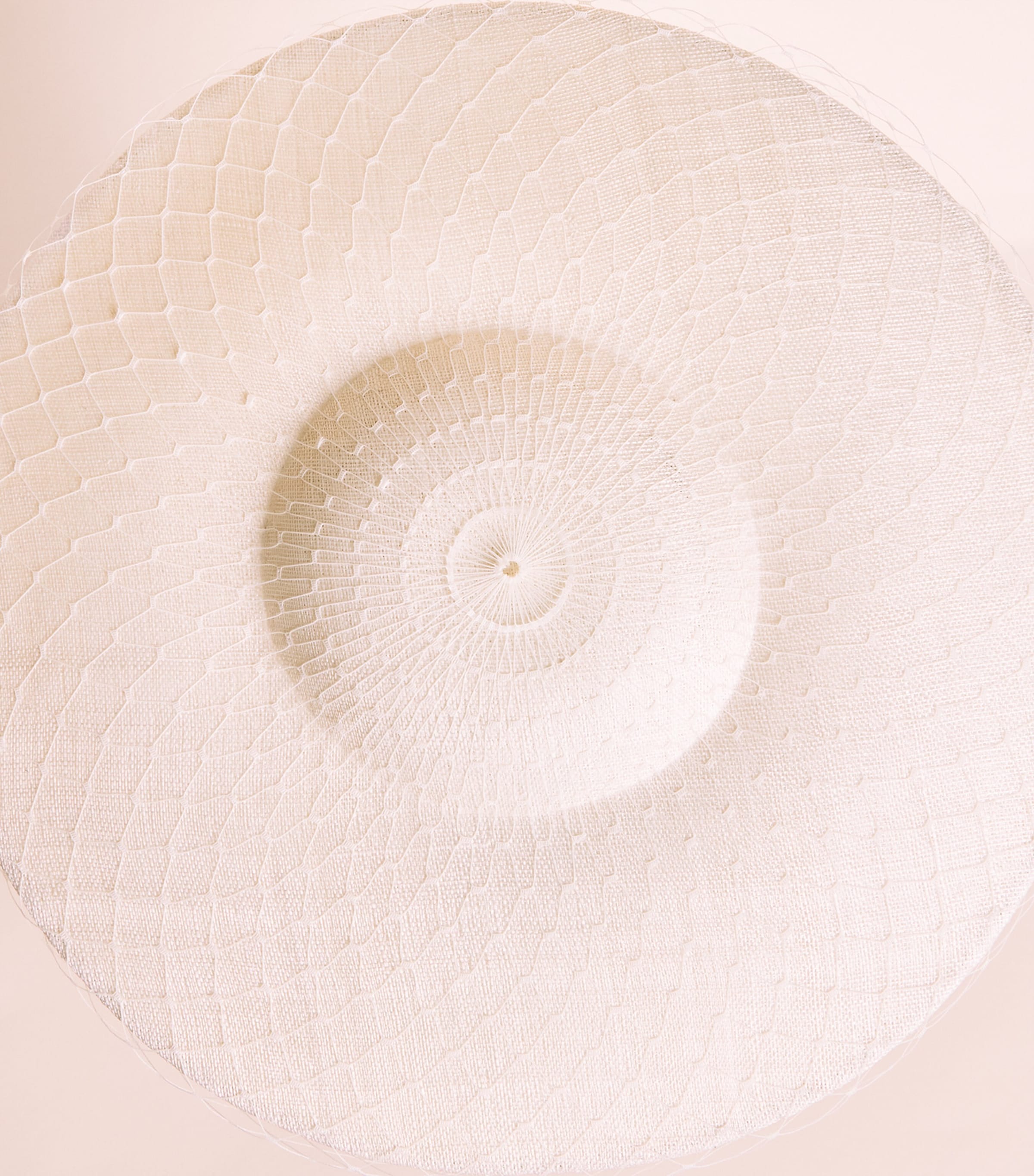 EMILY-LONDON Zaehtia Hat White Image 5