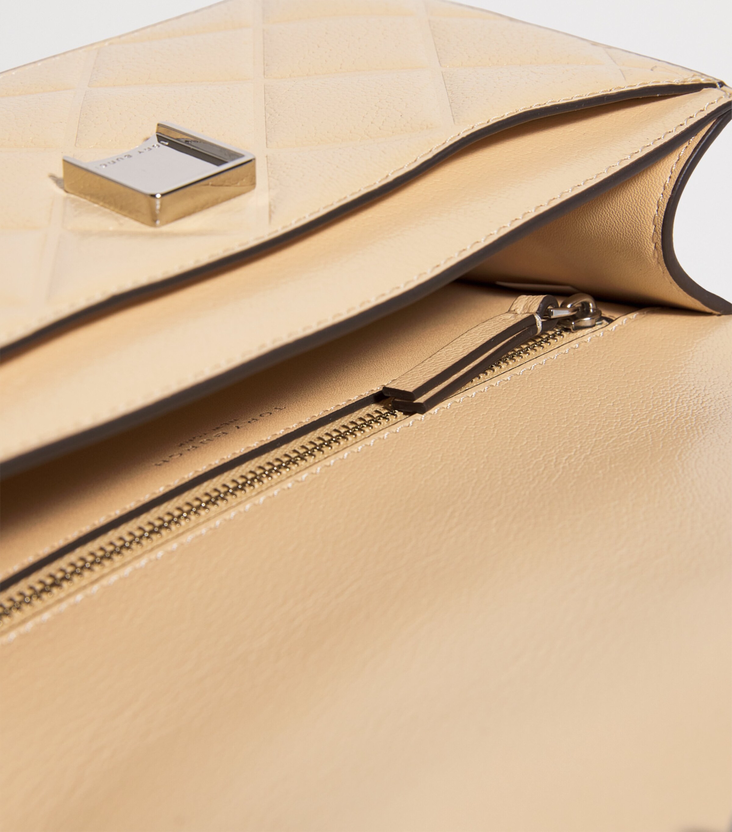 Small Leather Fleming Shoulder Bag 701 VANILLA SFT SRVE Image 4