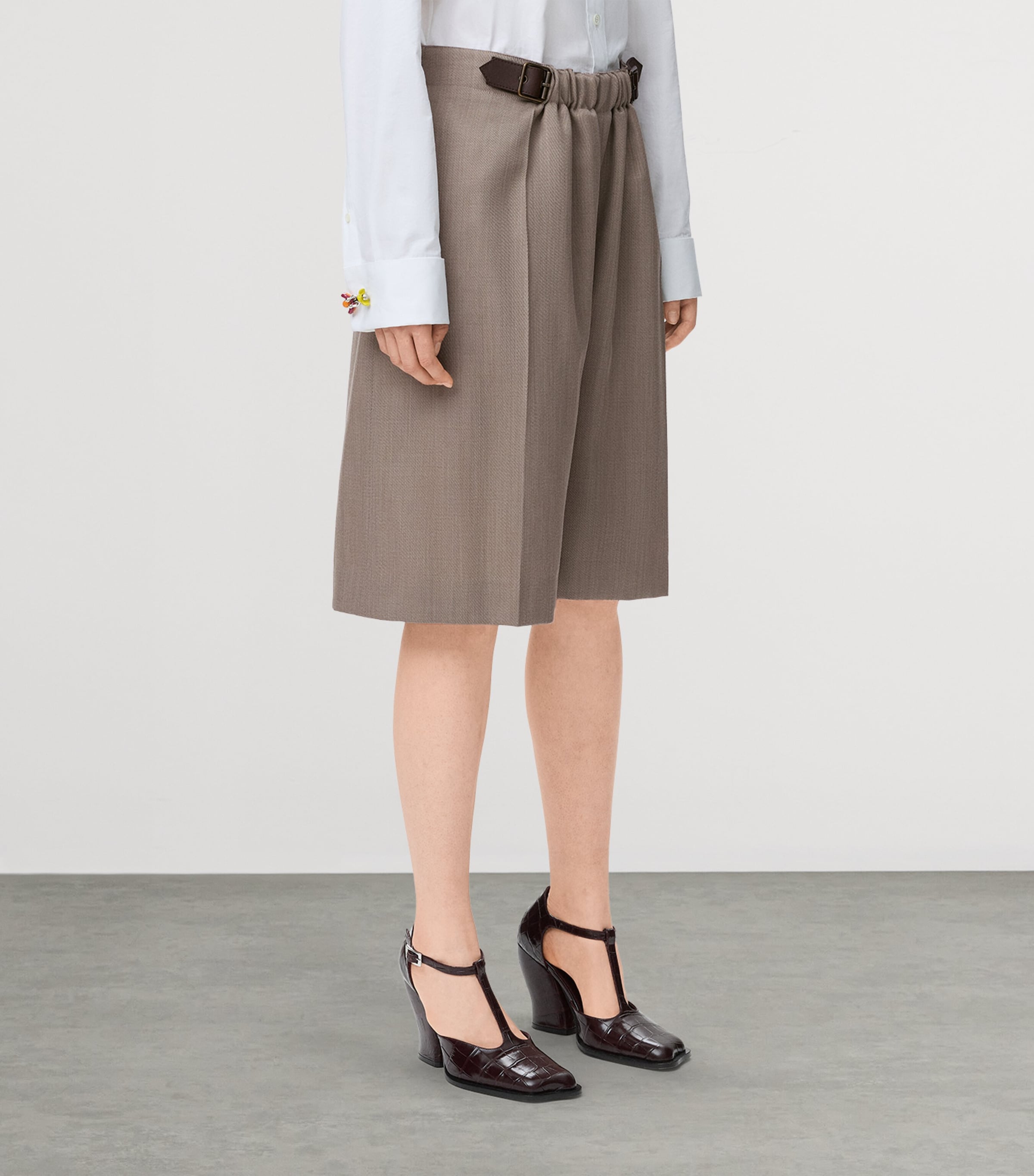 LOEWE Womens Wool Buckled Shorts Beige Melange Image 3