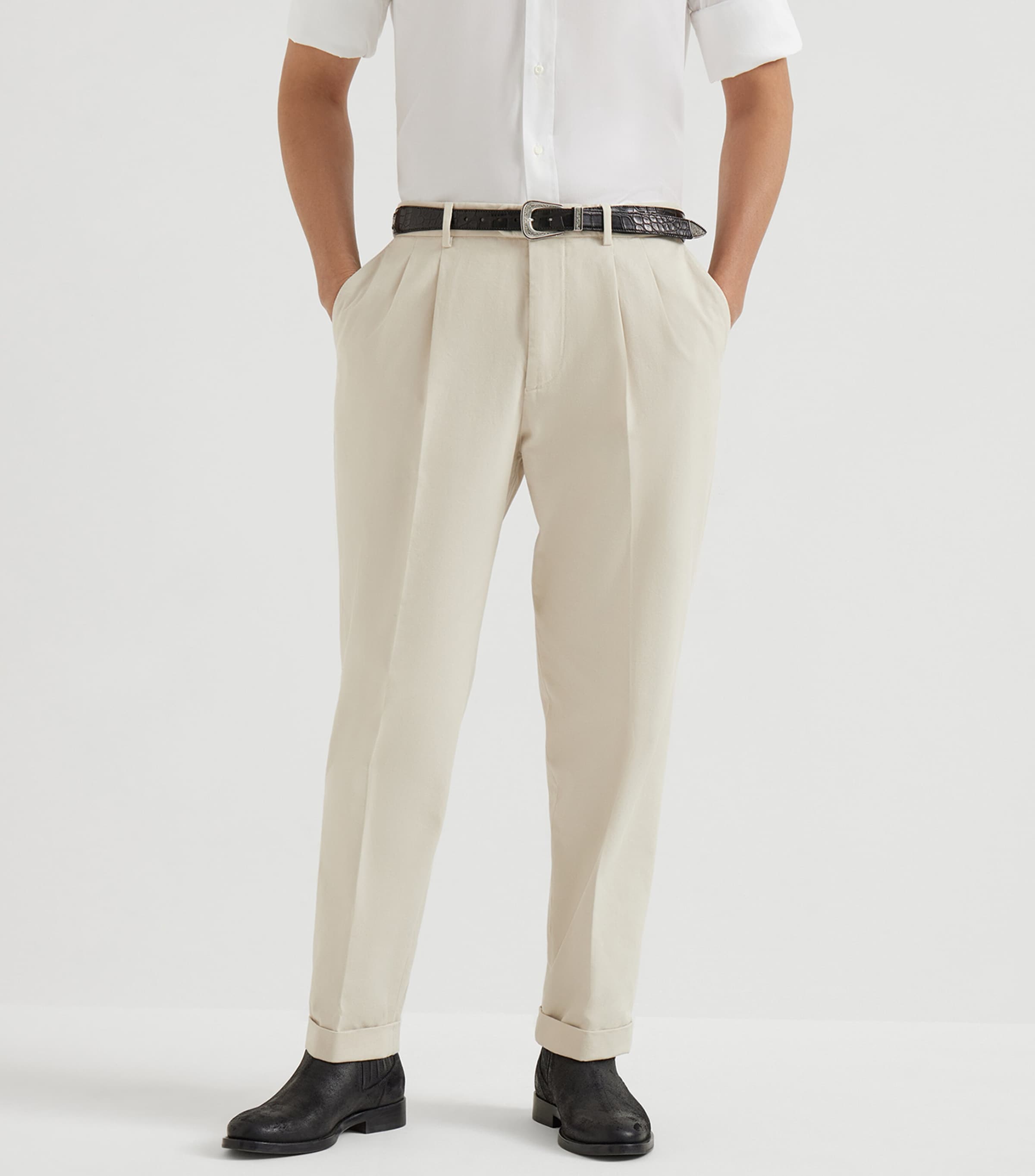 Cotton Pleated Trousers C6316 Image 3