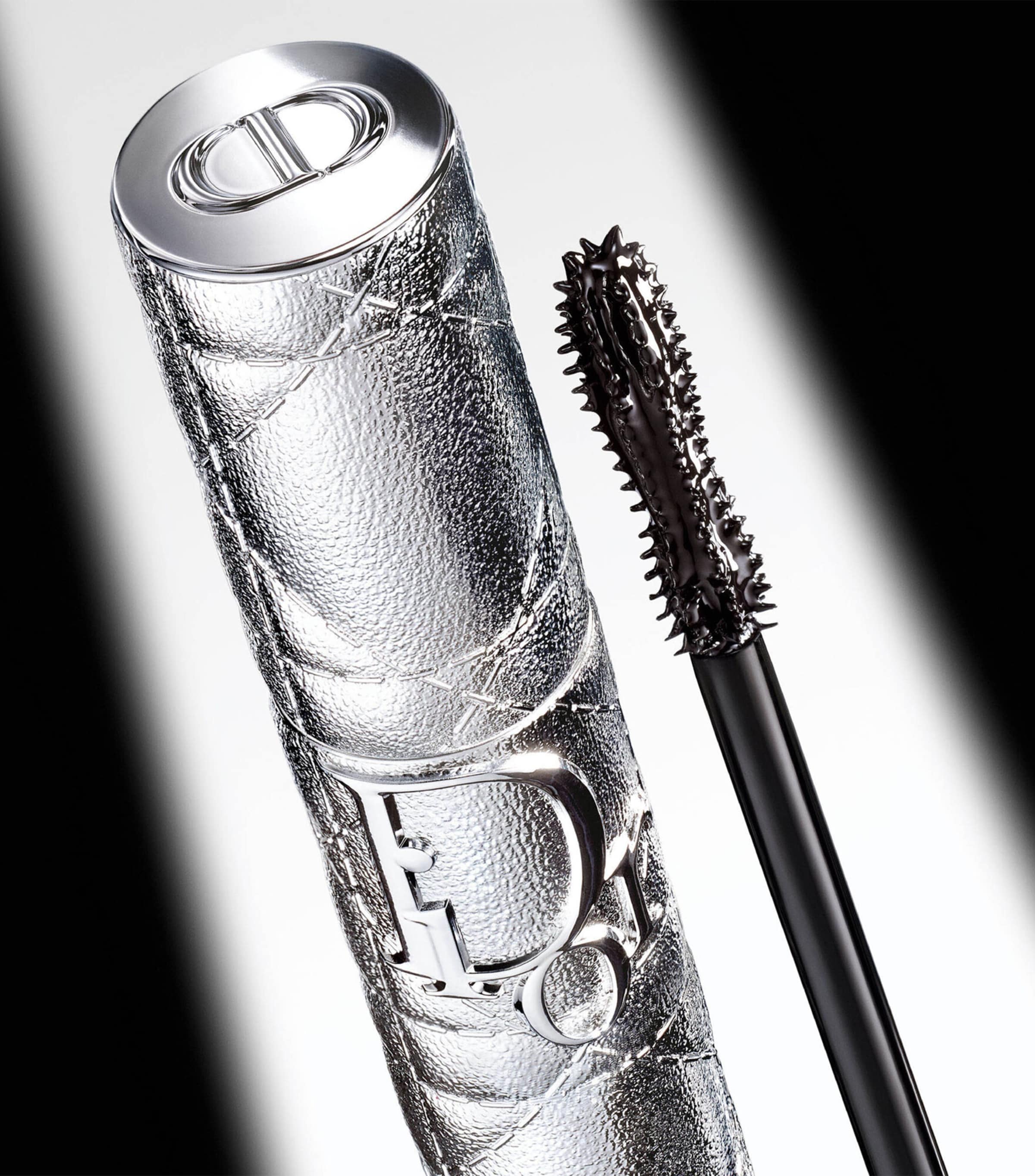 DIOR Diorshow Overvolume Waterproof Mascara Black Image 4