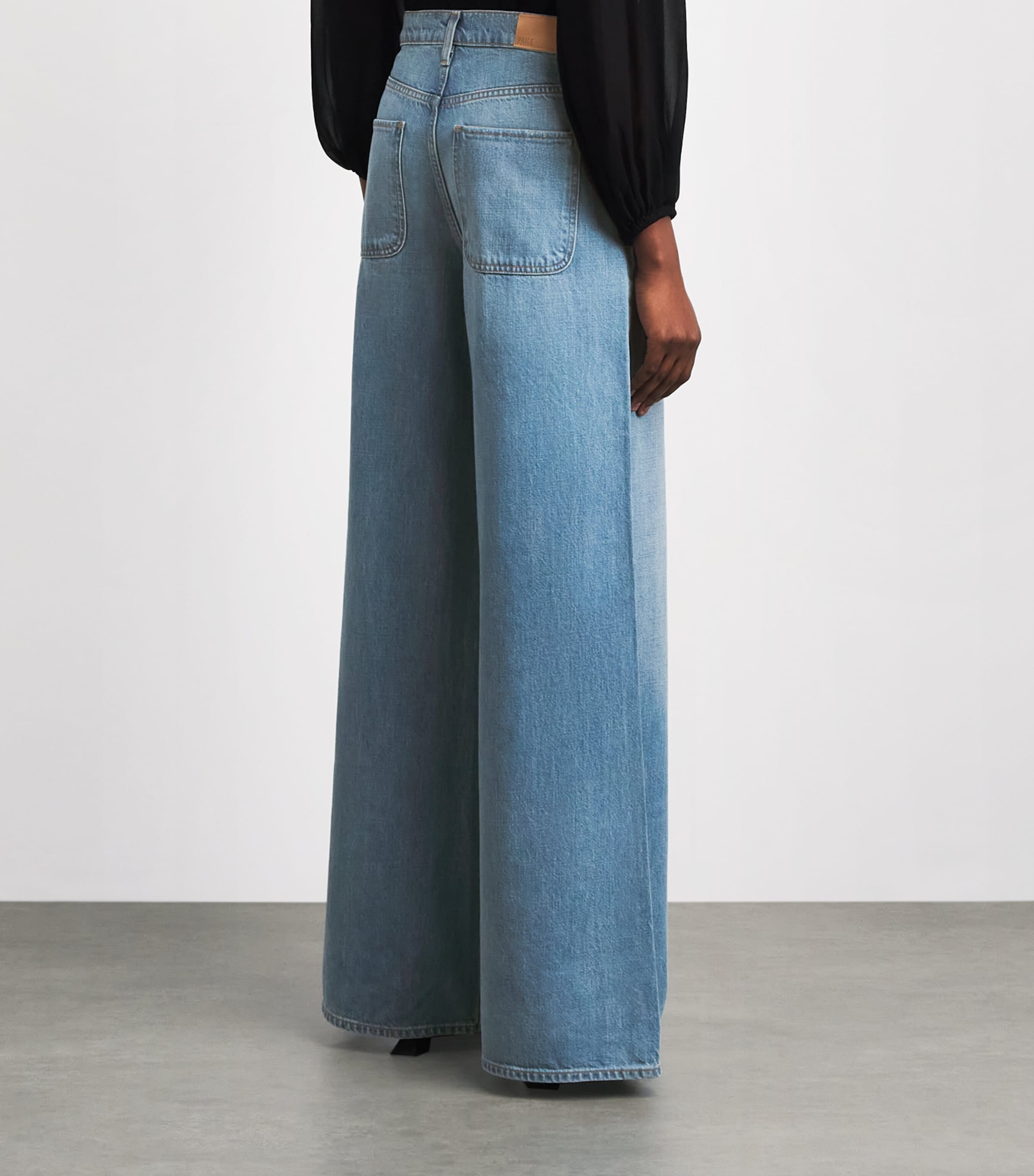 PAIGE Womens Cameron Wide-Leg Jeans Fields Image 5