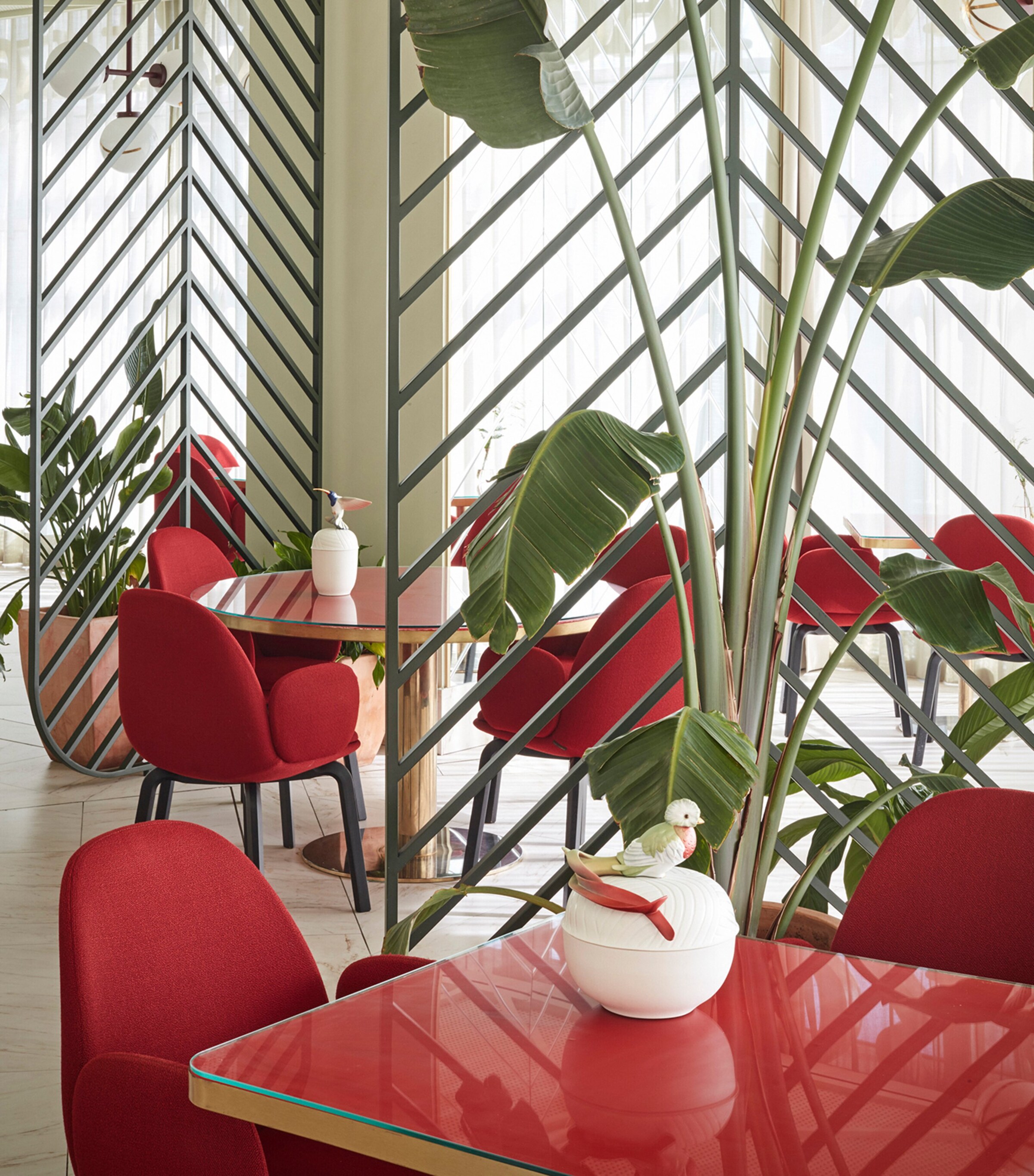 Lladró Porcelain Hummingbird Box Image 11