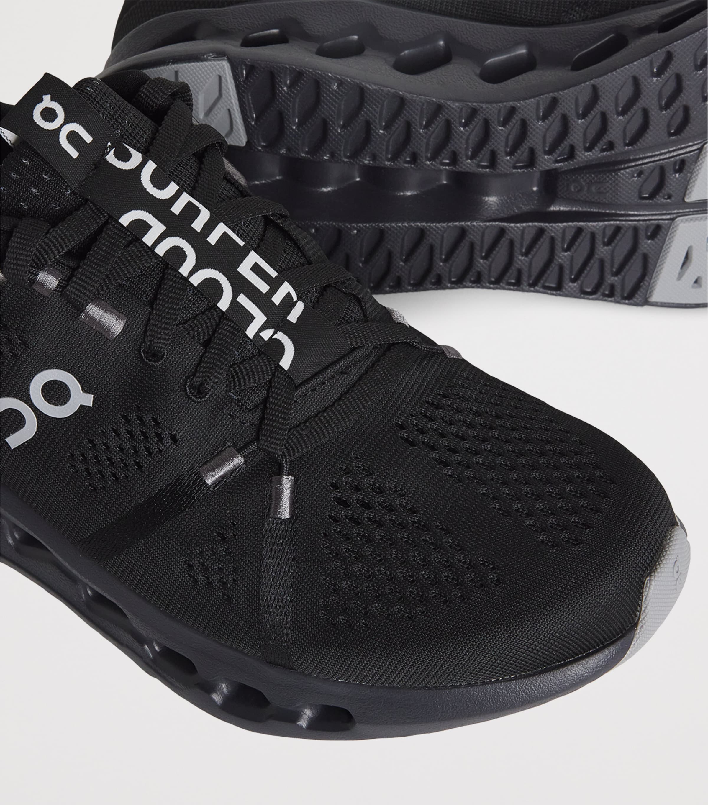 Cloudsurfer Trainers ALL BLACK Image 5