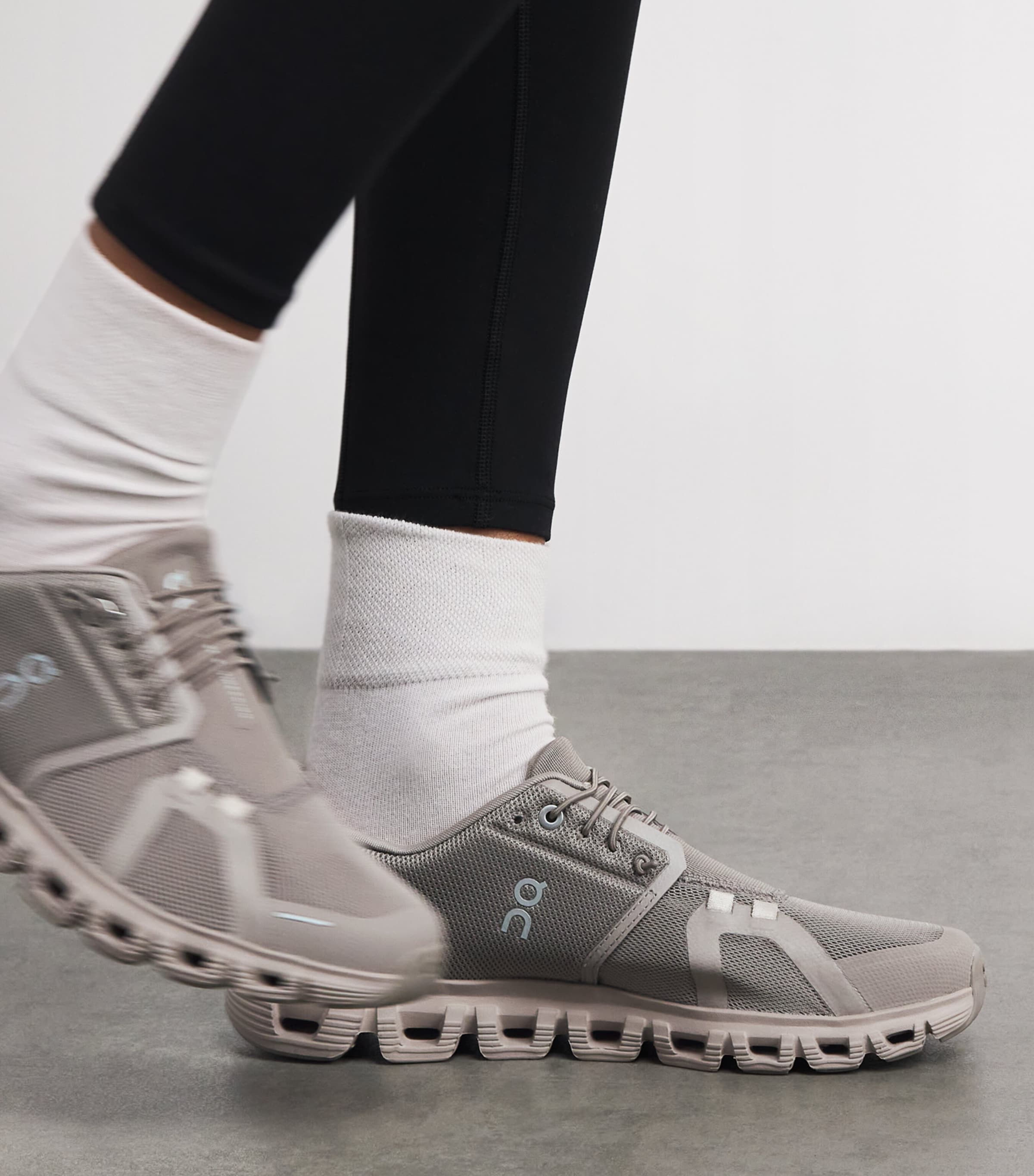 Cloud 6 Trainers CINDER FOG Image 2