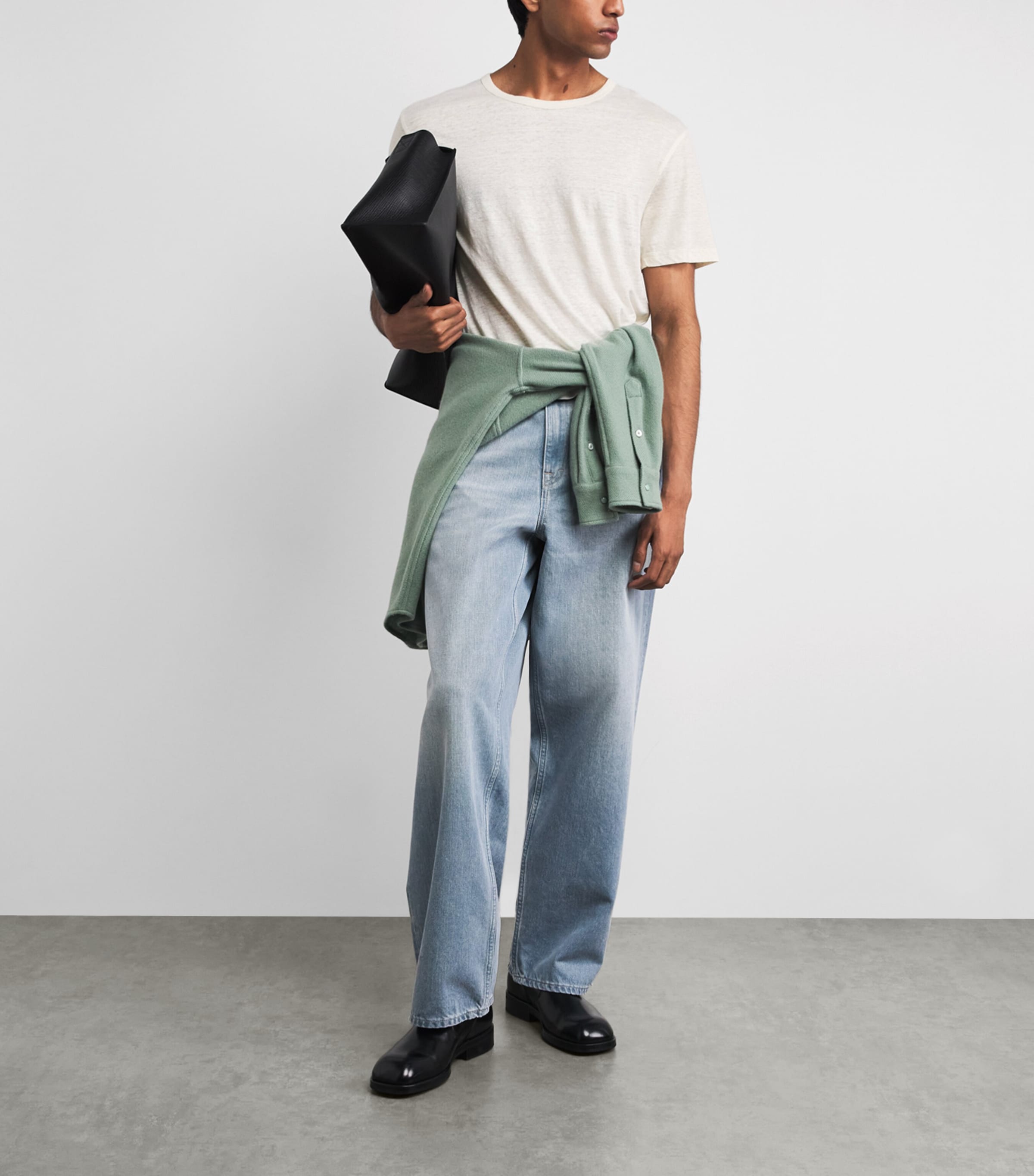 GOD'S TRUE CASHMERE Mens Linen Signature T-Shirt Moonstone Image 2