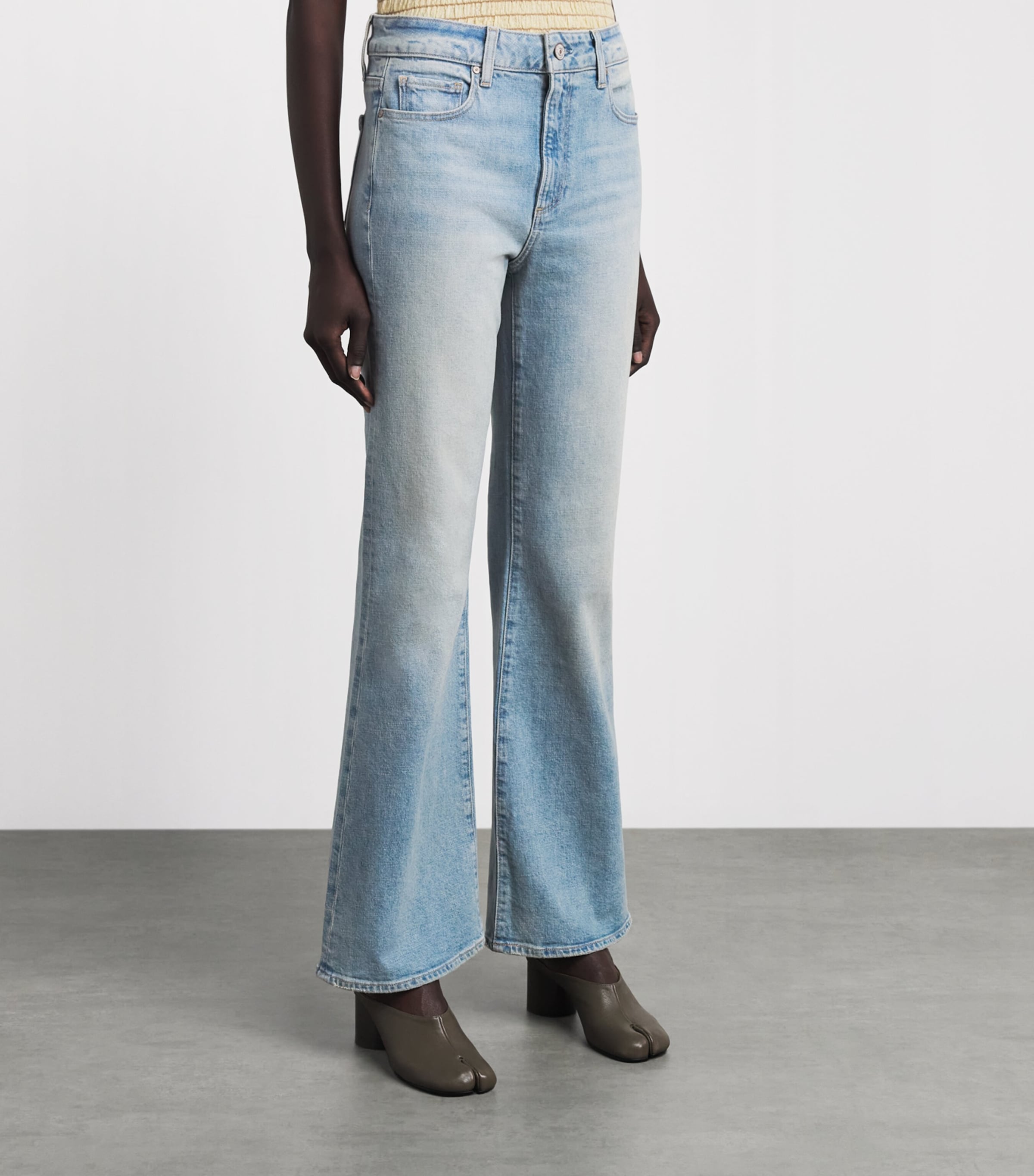 PAIGE Womens Sofia Flared Jeans La Cienega Image 4