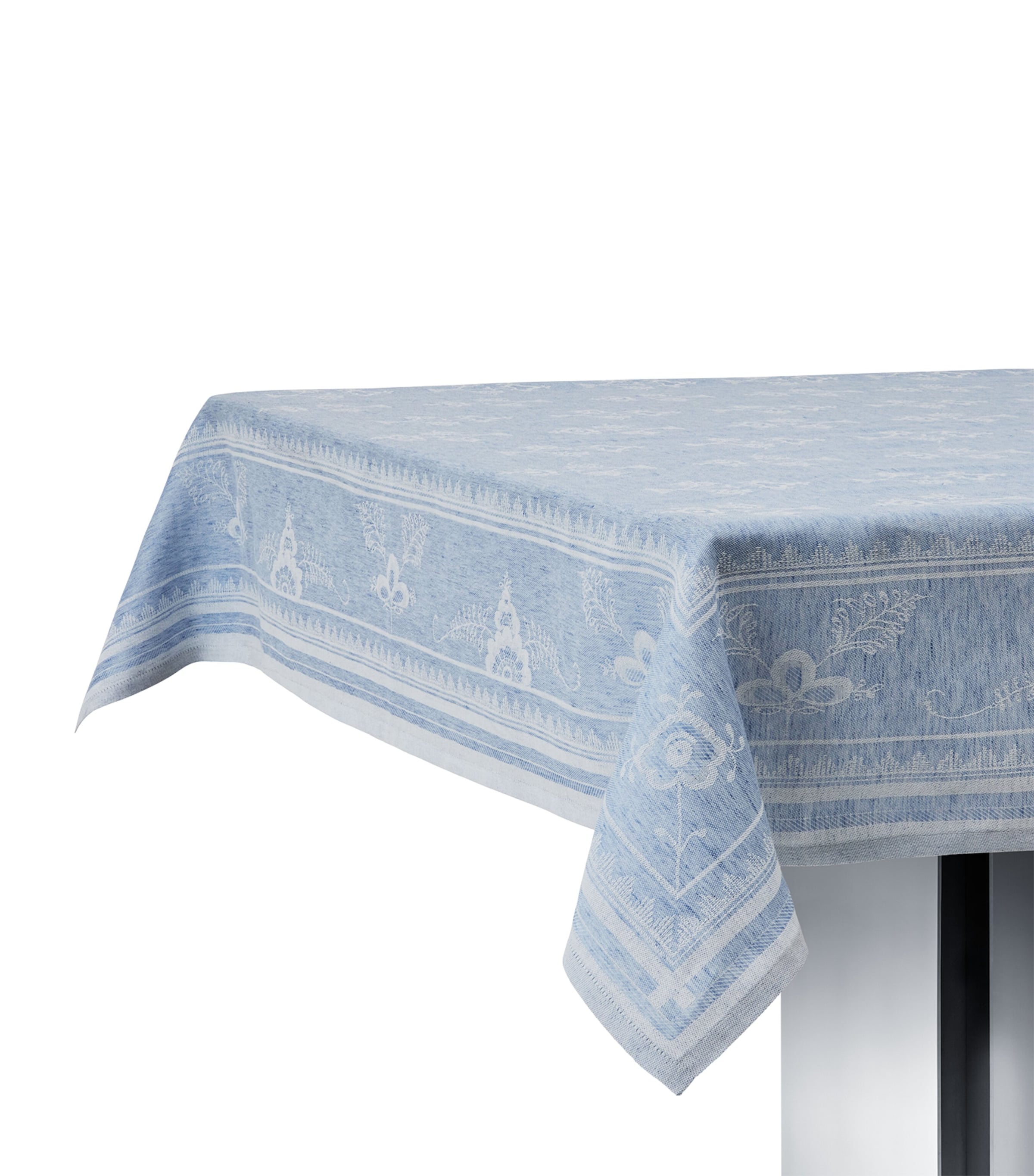 Royal Copenhagen Jacquard Heritage Tablecloth (145cm x 270cm) Blue Image 8