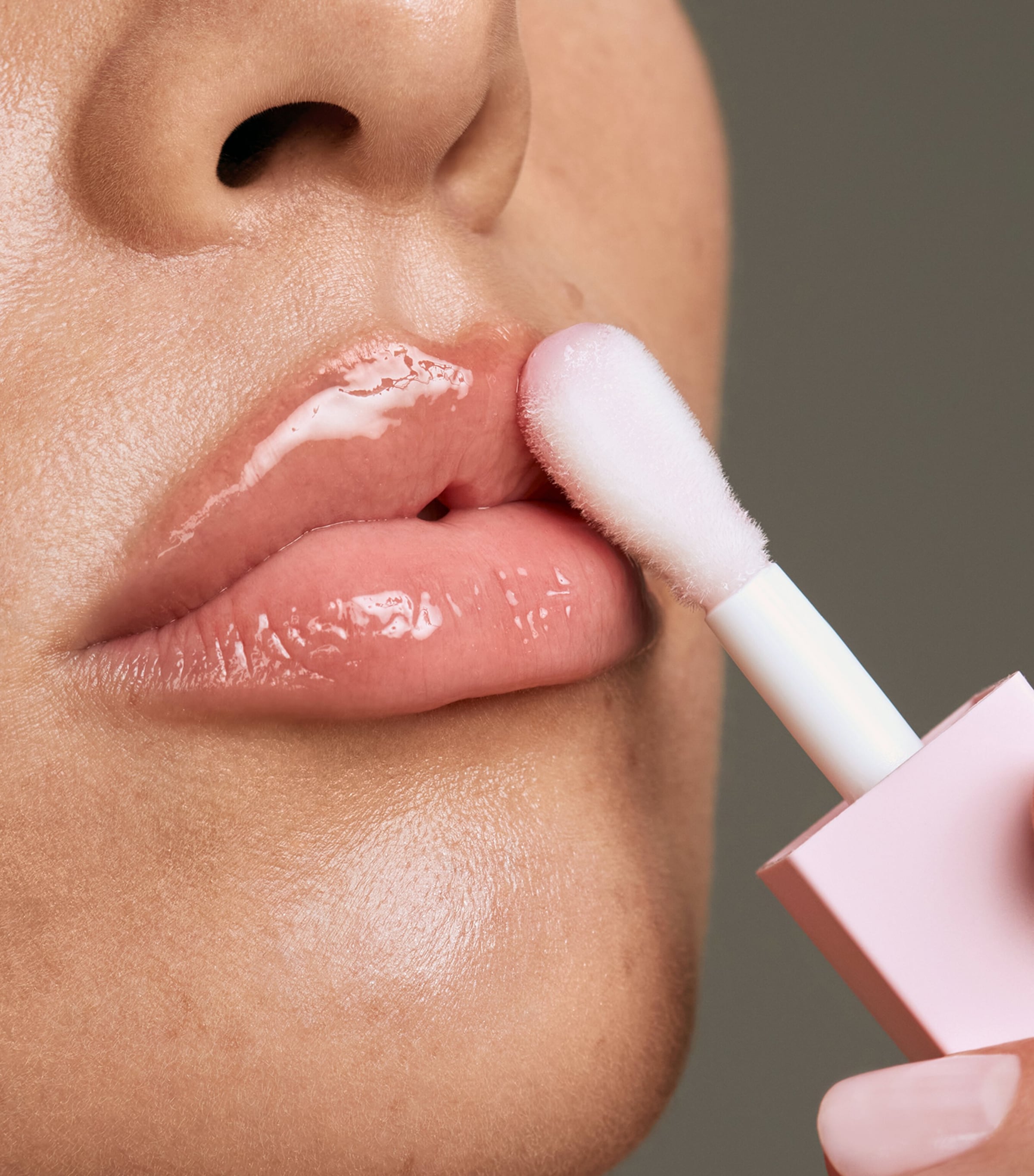 Lip Oil POMEGRANT Image 5