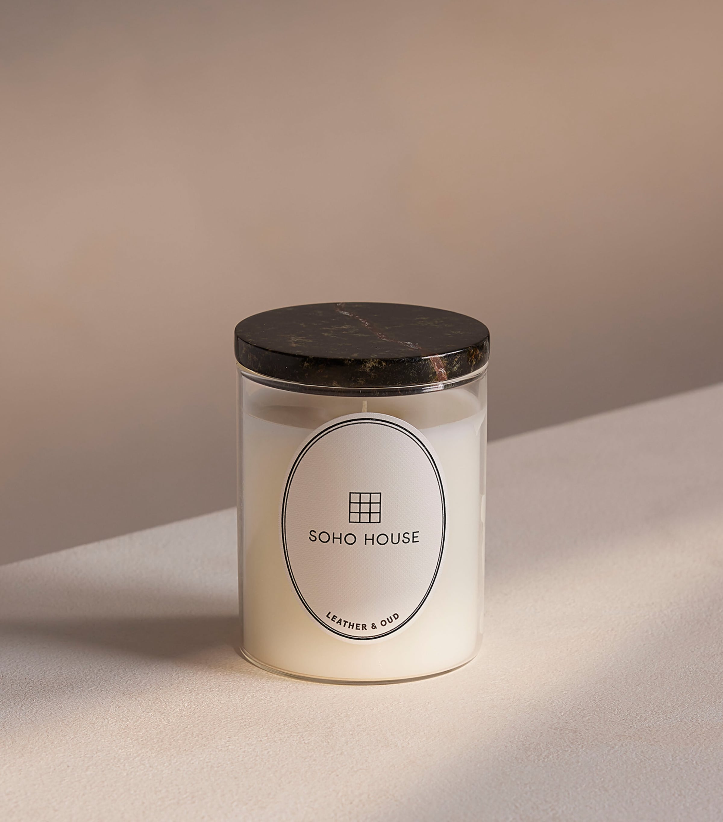 Leather & Oud Candle (250g) NO COLOUR Image 2