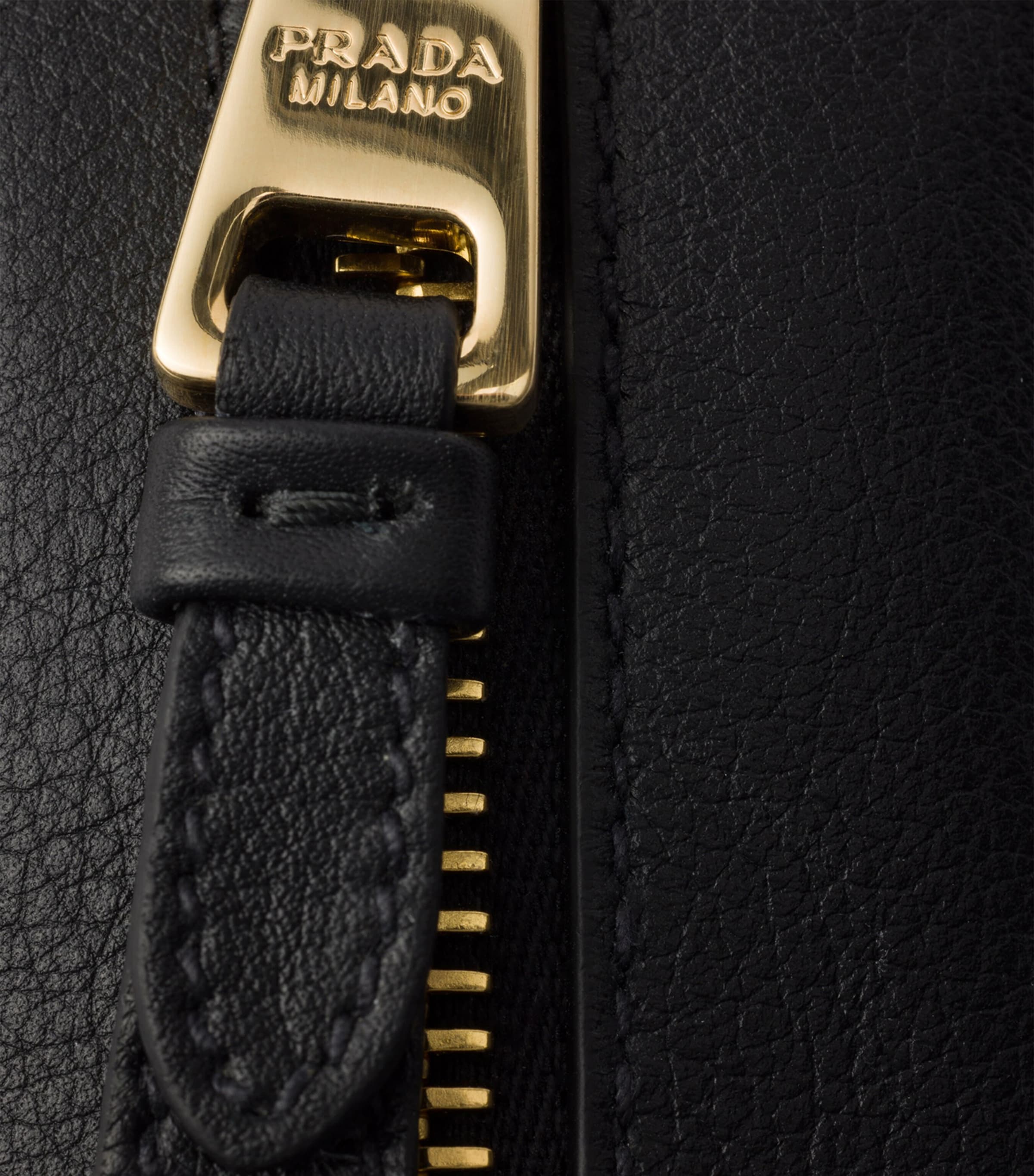 Leather Triangle Pouch F0002 Image 5