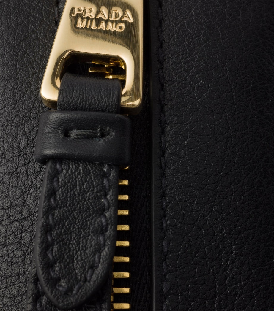 Leather Triangle Pouch F0002 Image 5