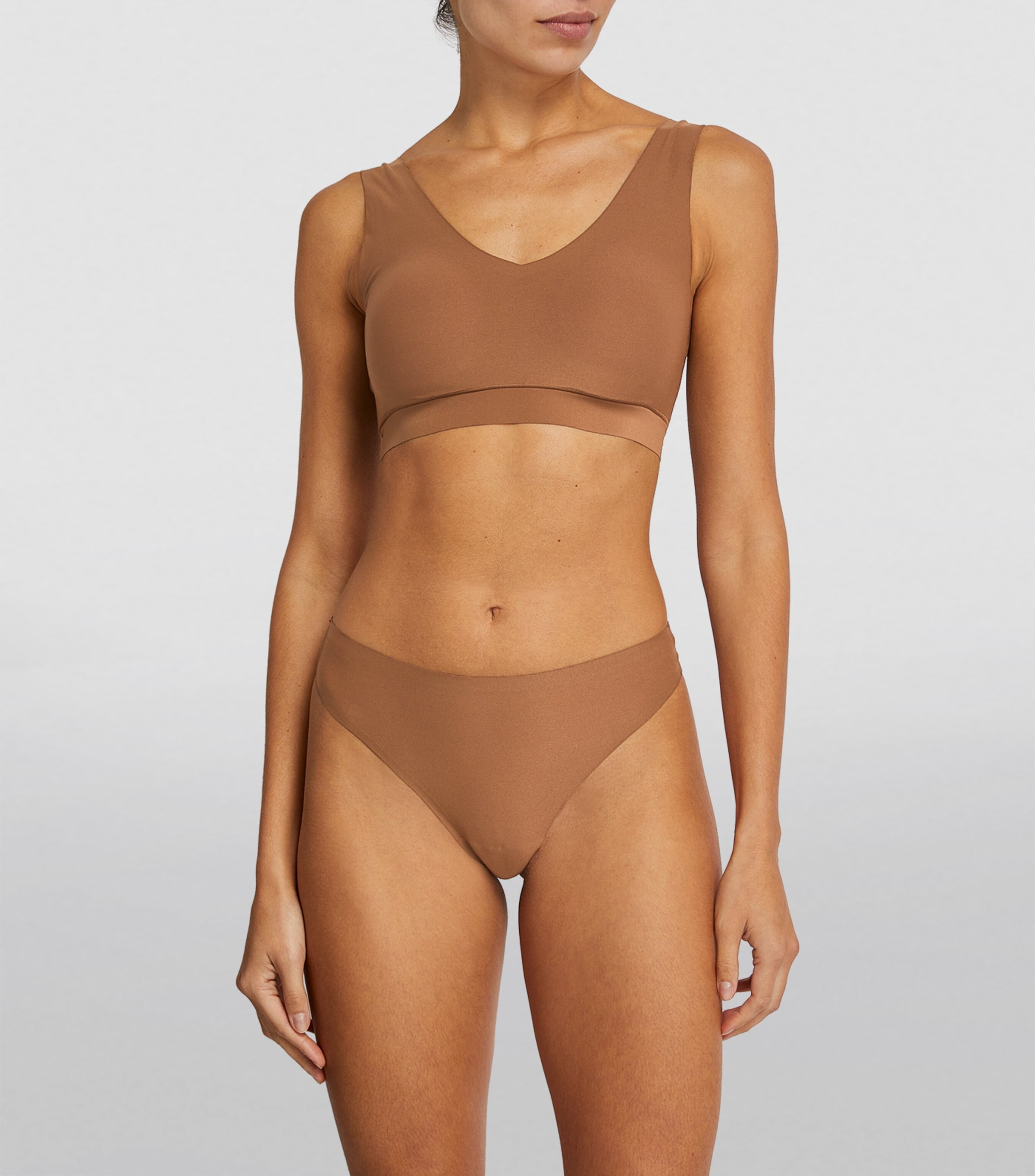 SoftStretch Thong COCOA 02E Image 2