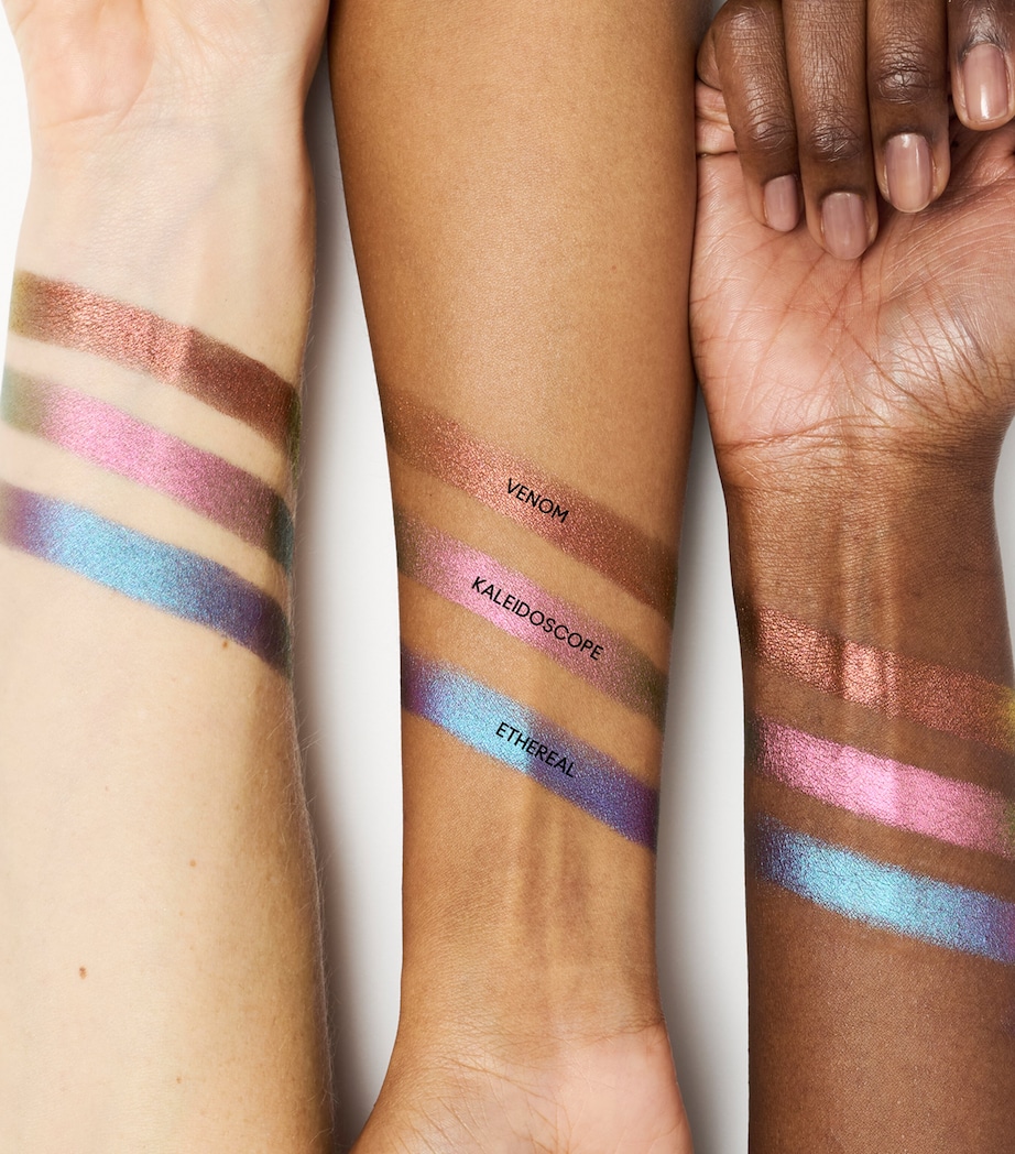 Dazzleshadow Eyeshadow VENOM Image 2