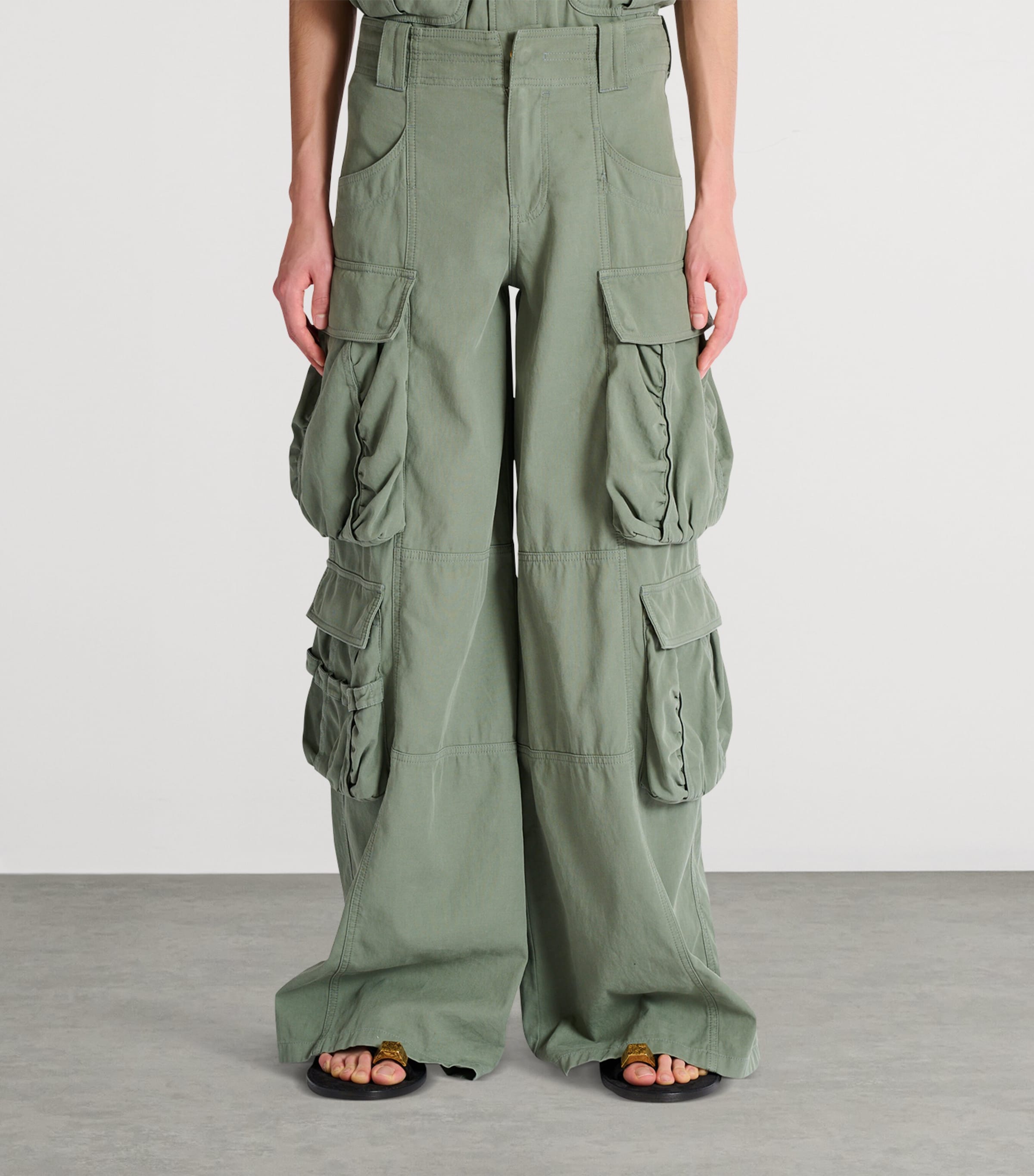 Balmain Mens Cotton Cargo Trousers Vert Laurier Image 2