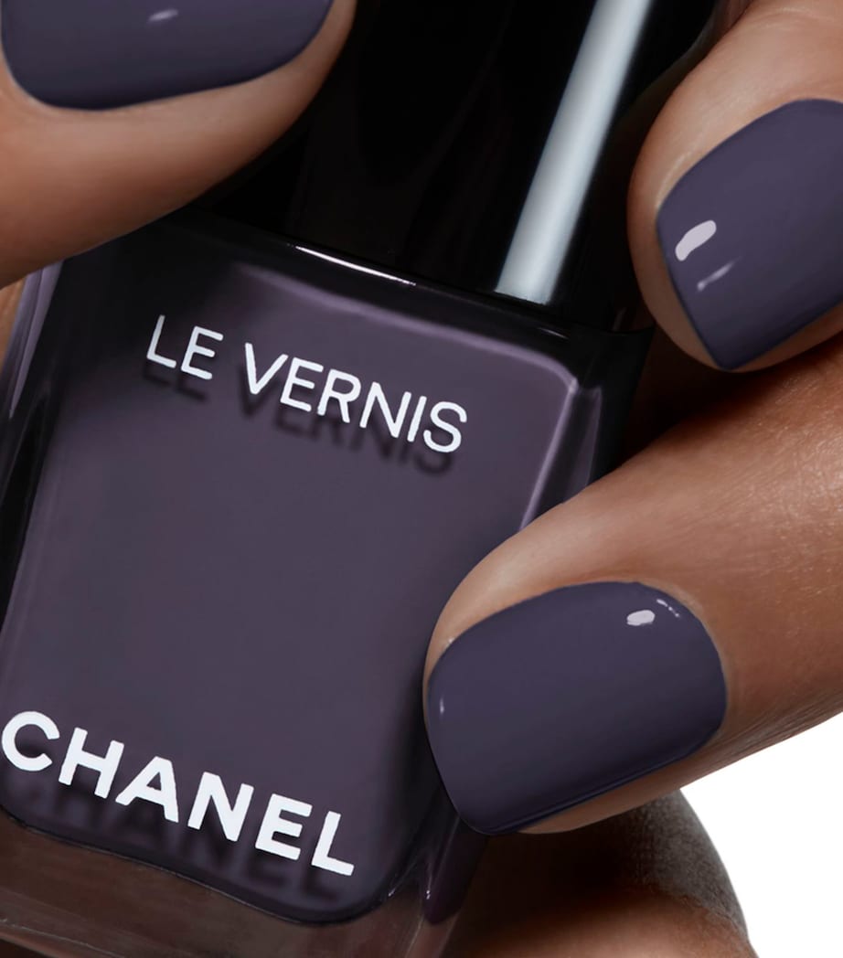 LES VERNIS Longwear Nail Colour NO COLOUR Image 6