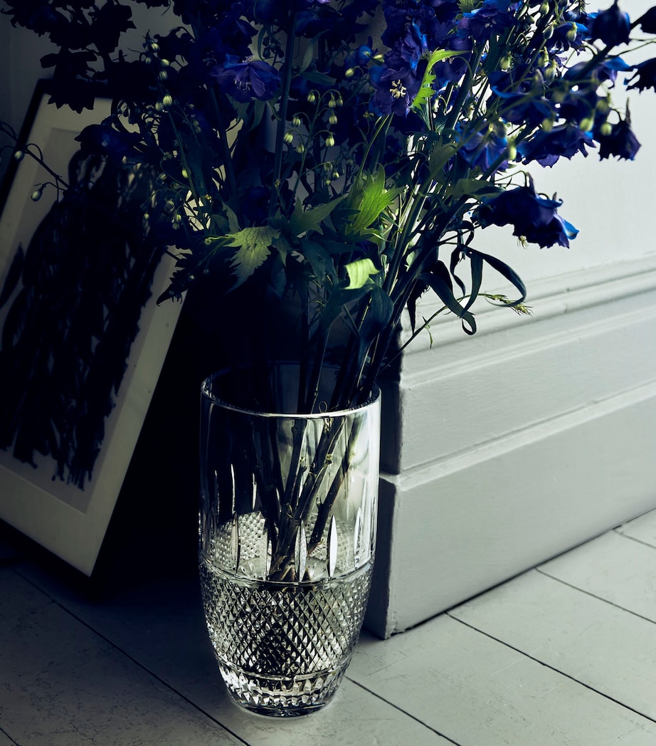 Mastercraft Irish Lace Vase (30.5cm) CLEAR Image 2