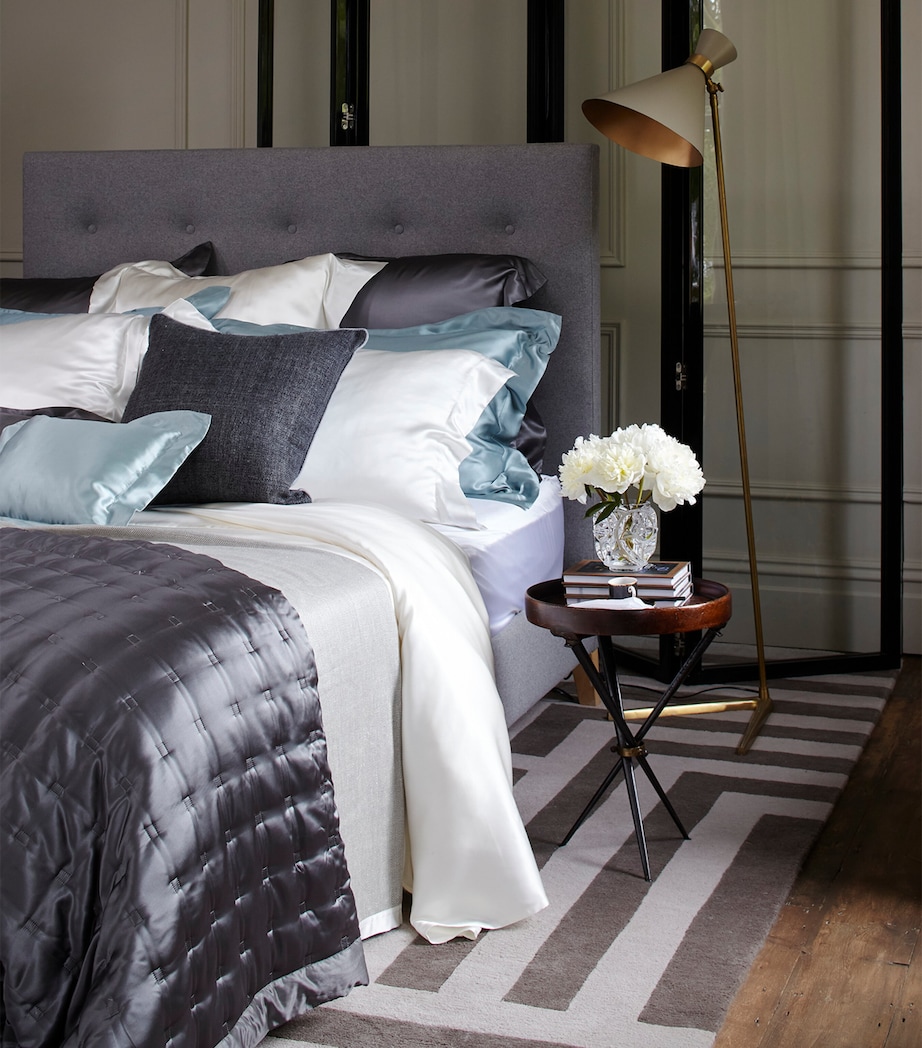 Silk Double Flat Sheet (230cm x 310cm) IVORY Image 2