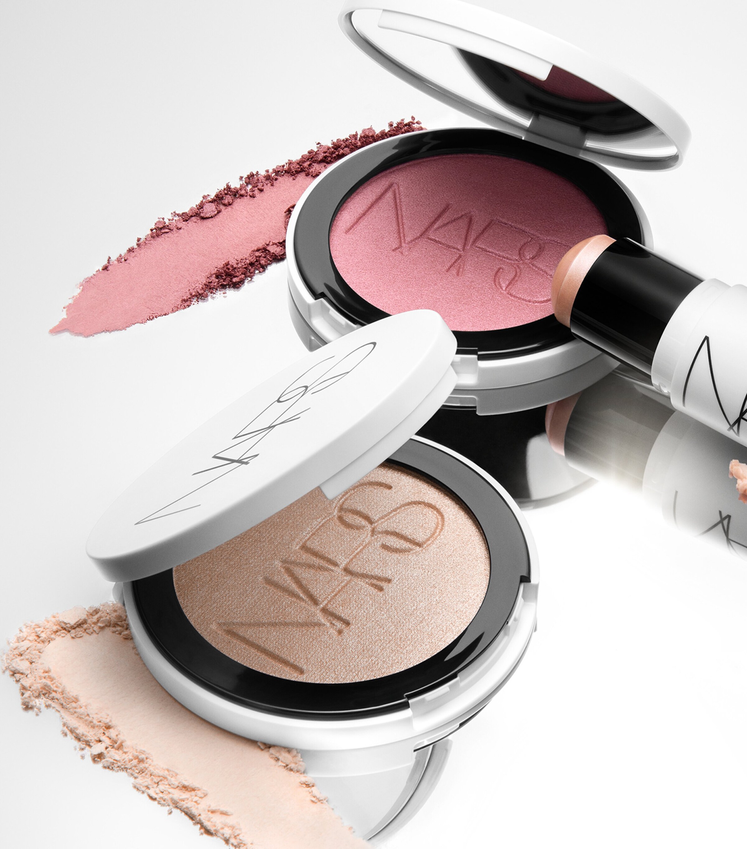 NARS Light Reflecting Luminizing Blush Self Control Image 8