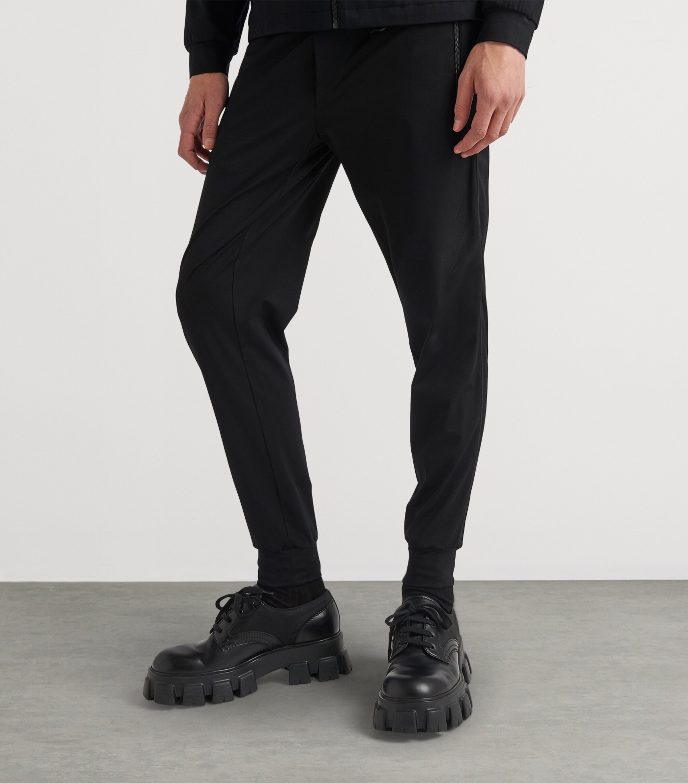 Stretch-Cotton Re-Nylon Trousers F0002 Image 4