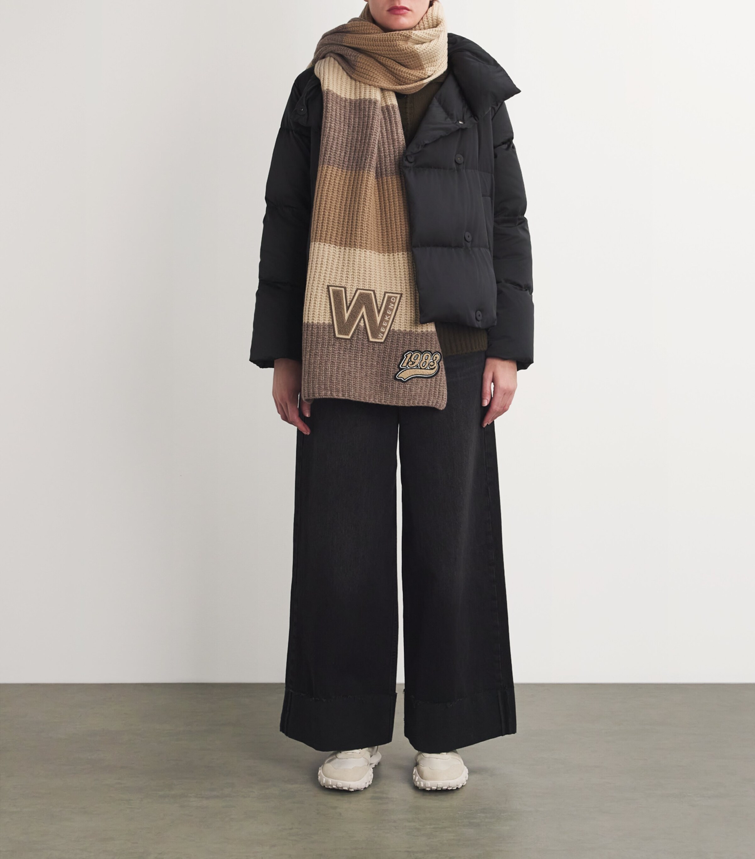 Weekend Max Mara Womens Water-Repellent Puffer Jacket Black Image 2